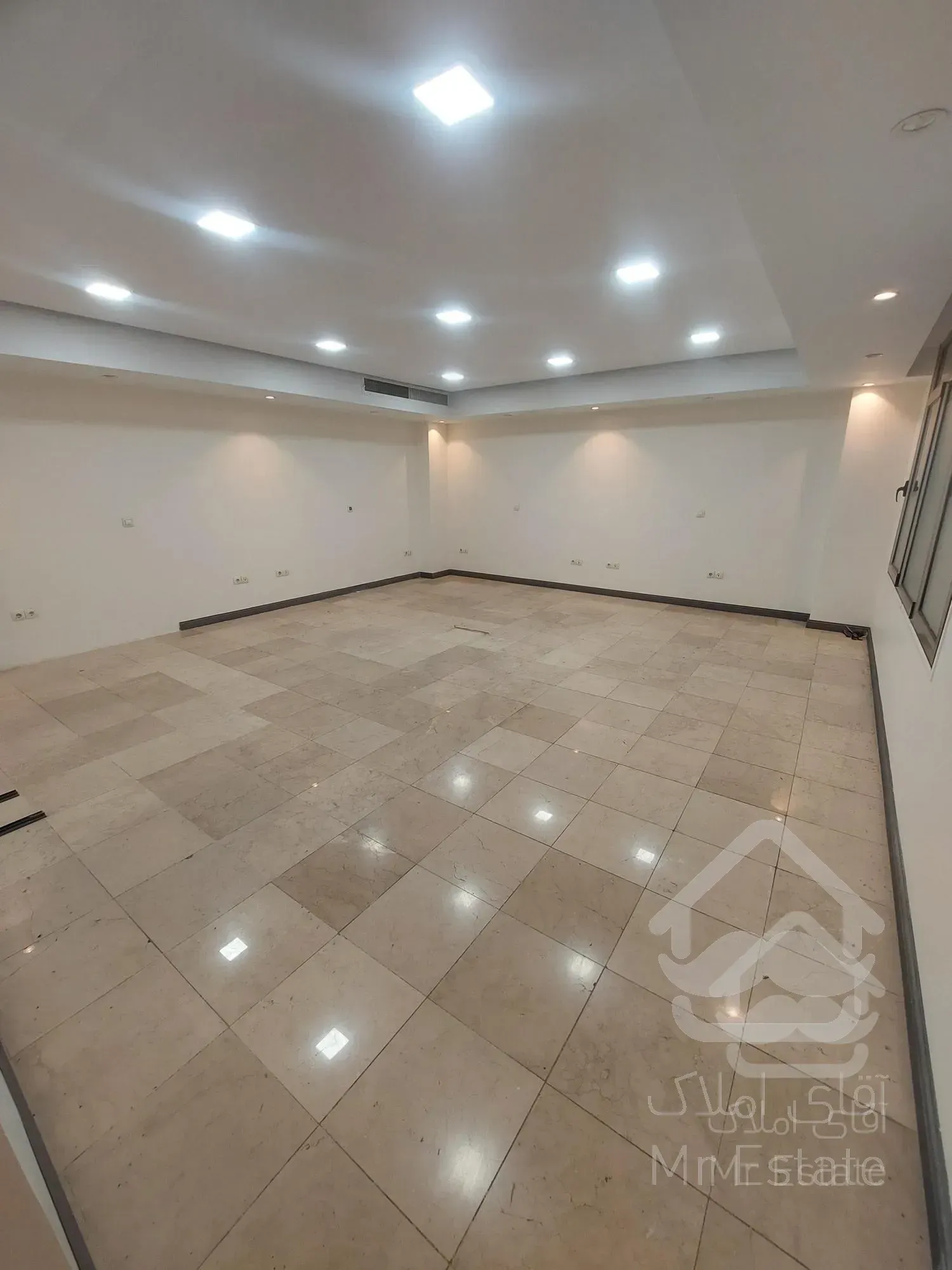 ۱۰۰ متر سند اداری همکف ملاصدرا ونک