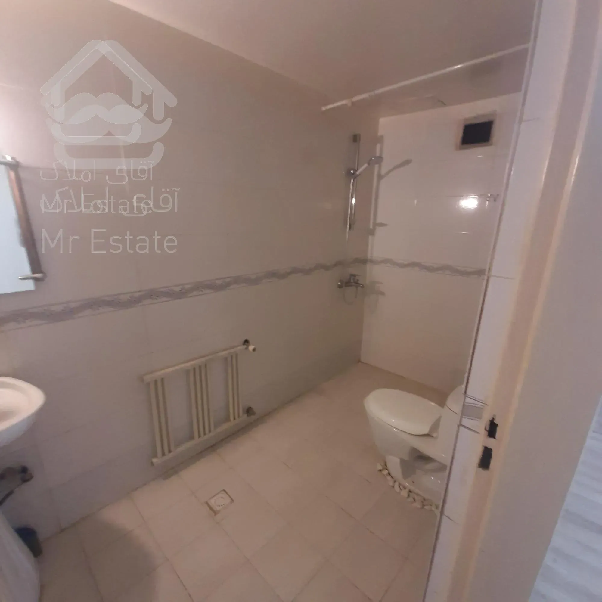 شهرک غرب ۱۲۵متر ۲خواب