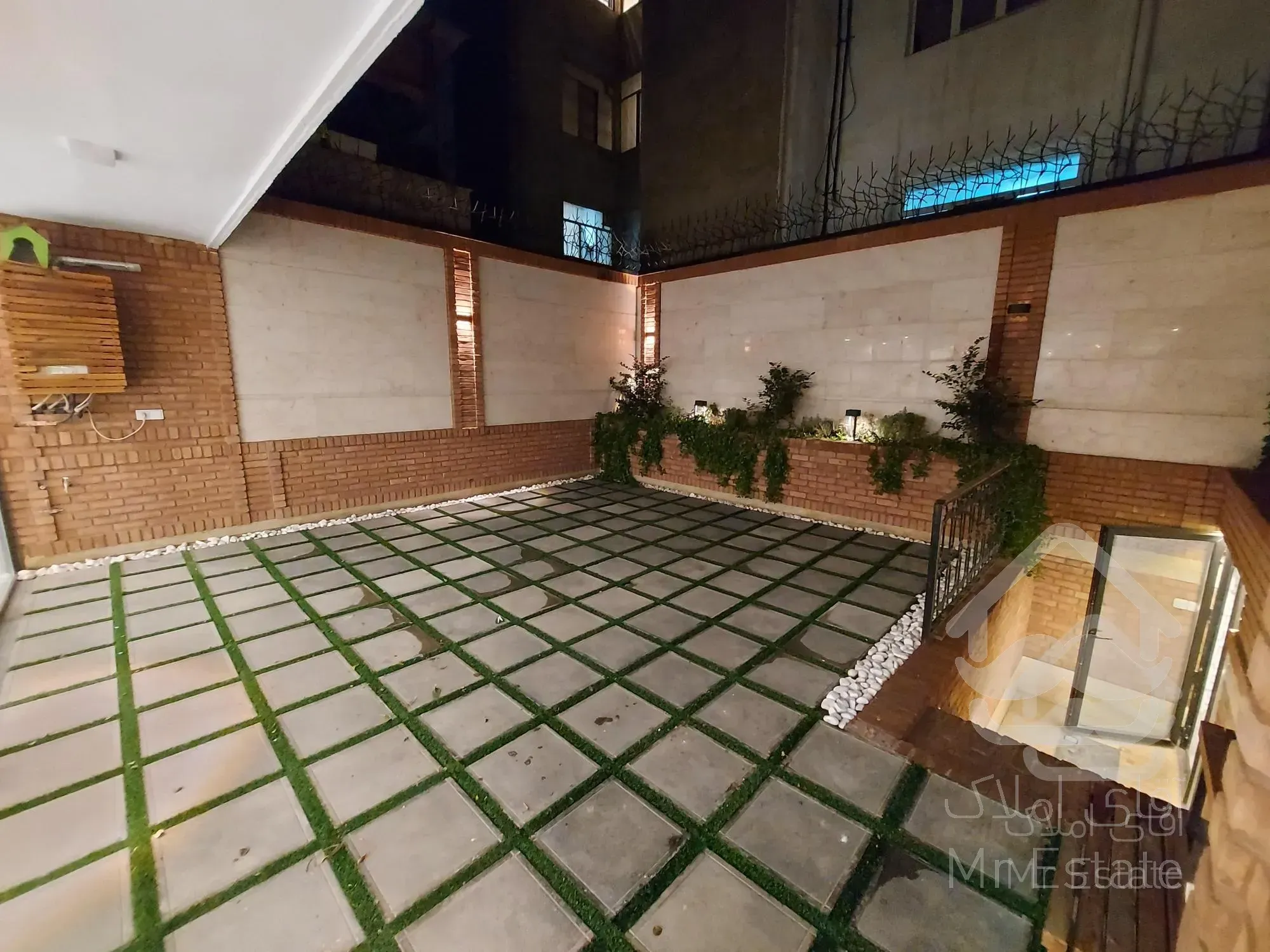 هفت تیر بهار شمالی حیاط دار ۳خواب همکف