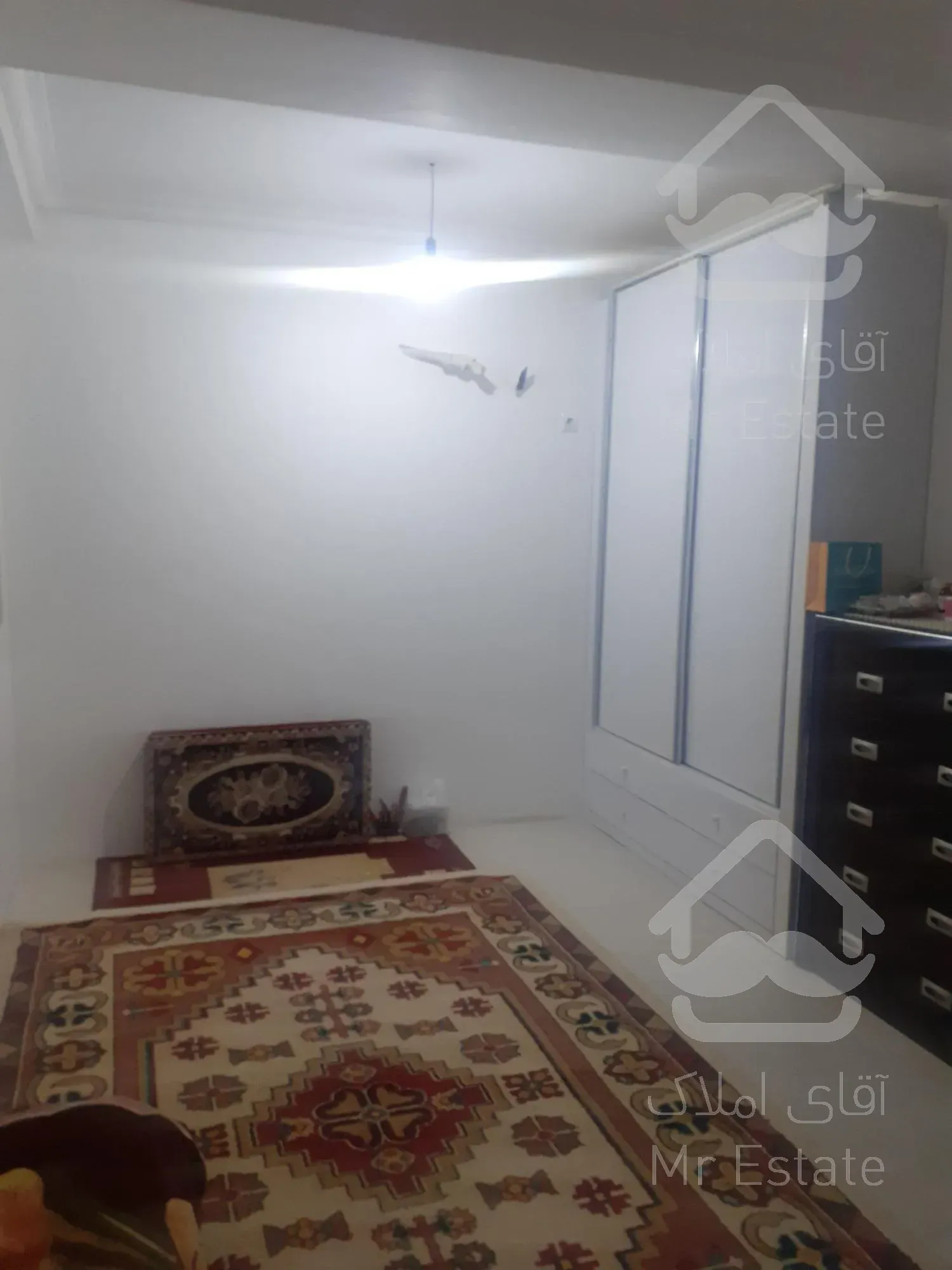 فروش دو خوابه بر دوازده فروردین