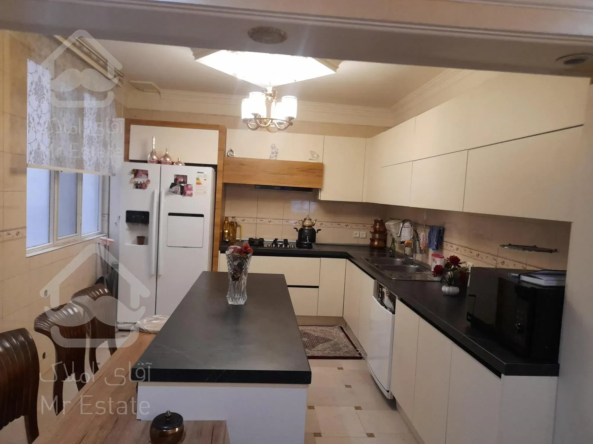 فروش اپارتمان ۱۶۵متری سه خواب ،پونک همیلا