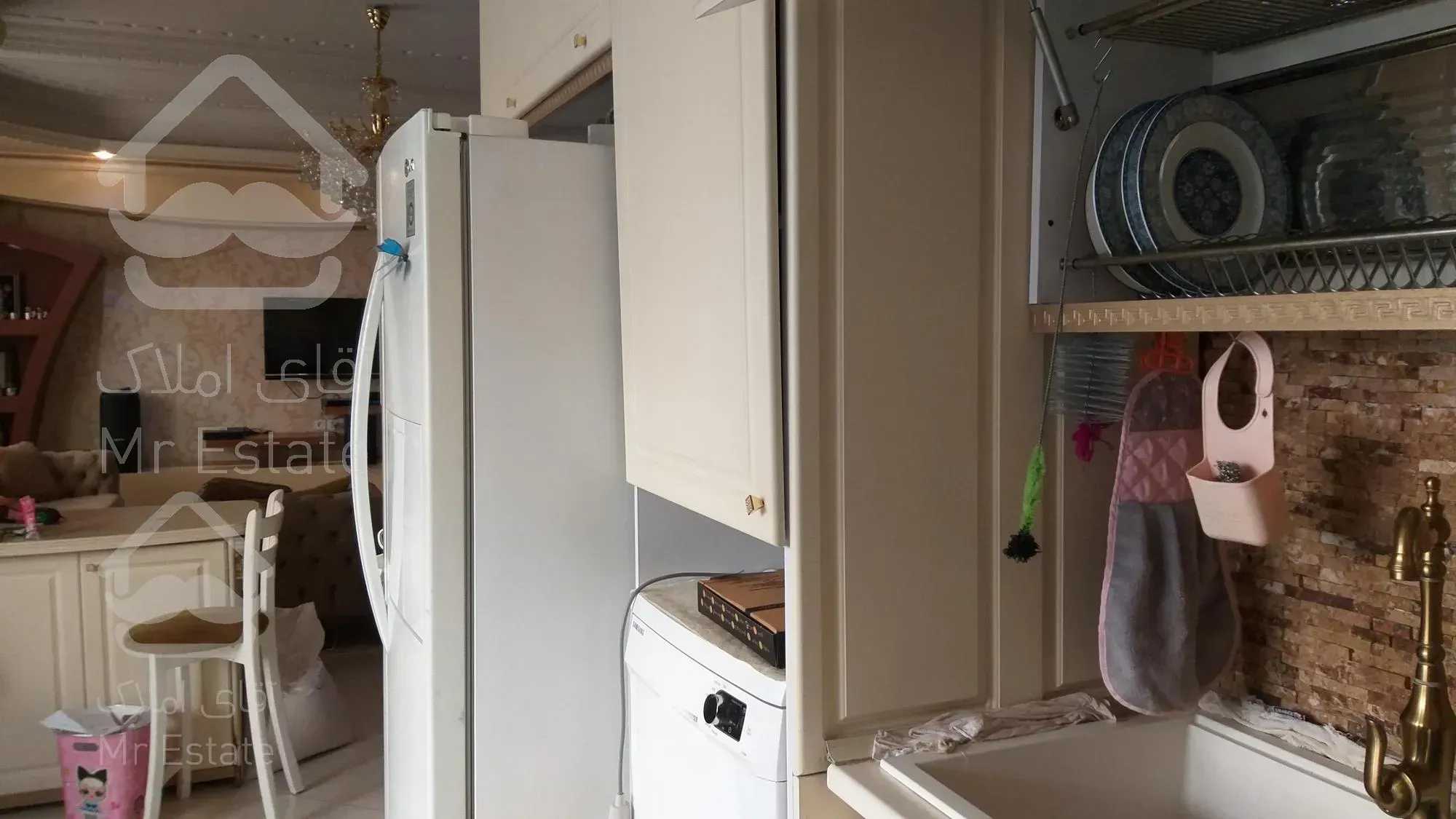 شهرک غرب ۱۶۰متر ۳خواب ۹ساله تکواحدی