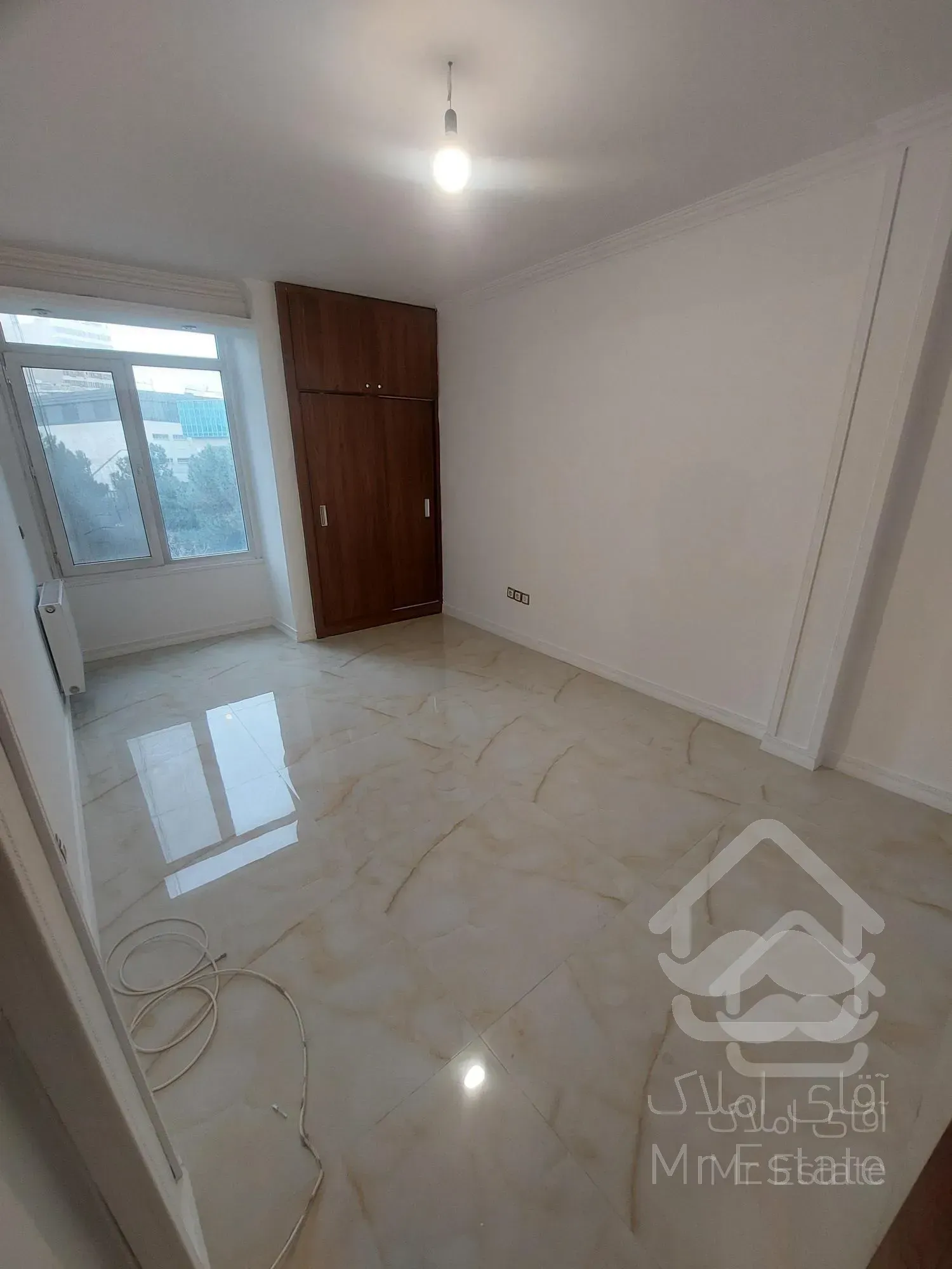 ۱۱۰ موقعیت اداری شیک چند قدمی ونک