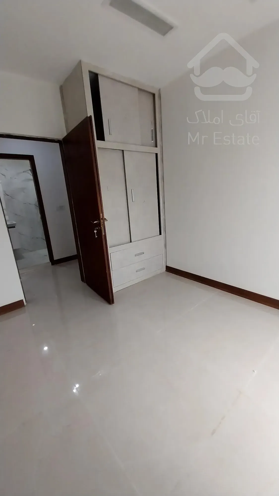 فروش واحد 194 متری 3 خواب در پاسداران