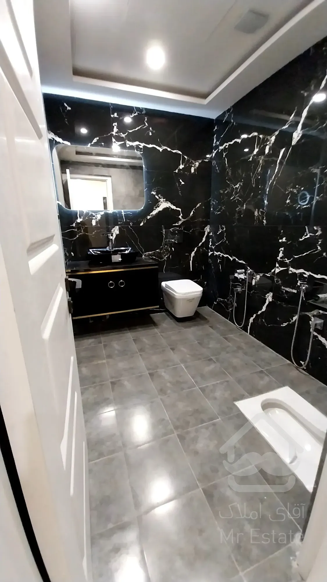 پیش فروش واحد مسکونی 124 متری رونیکاپالاس دردشت