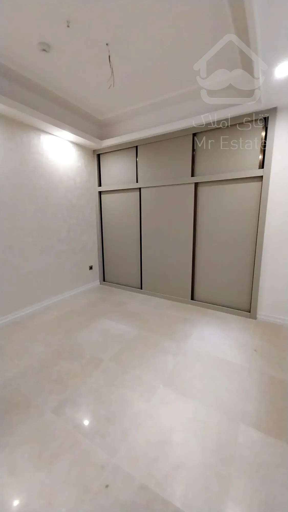 پیش فروش واحد مسکونی 129 متری رونیکاپالاس دردشت