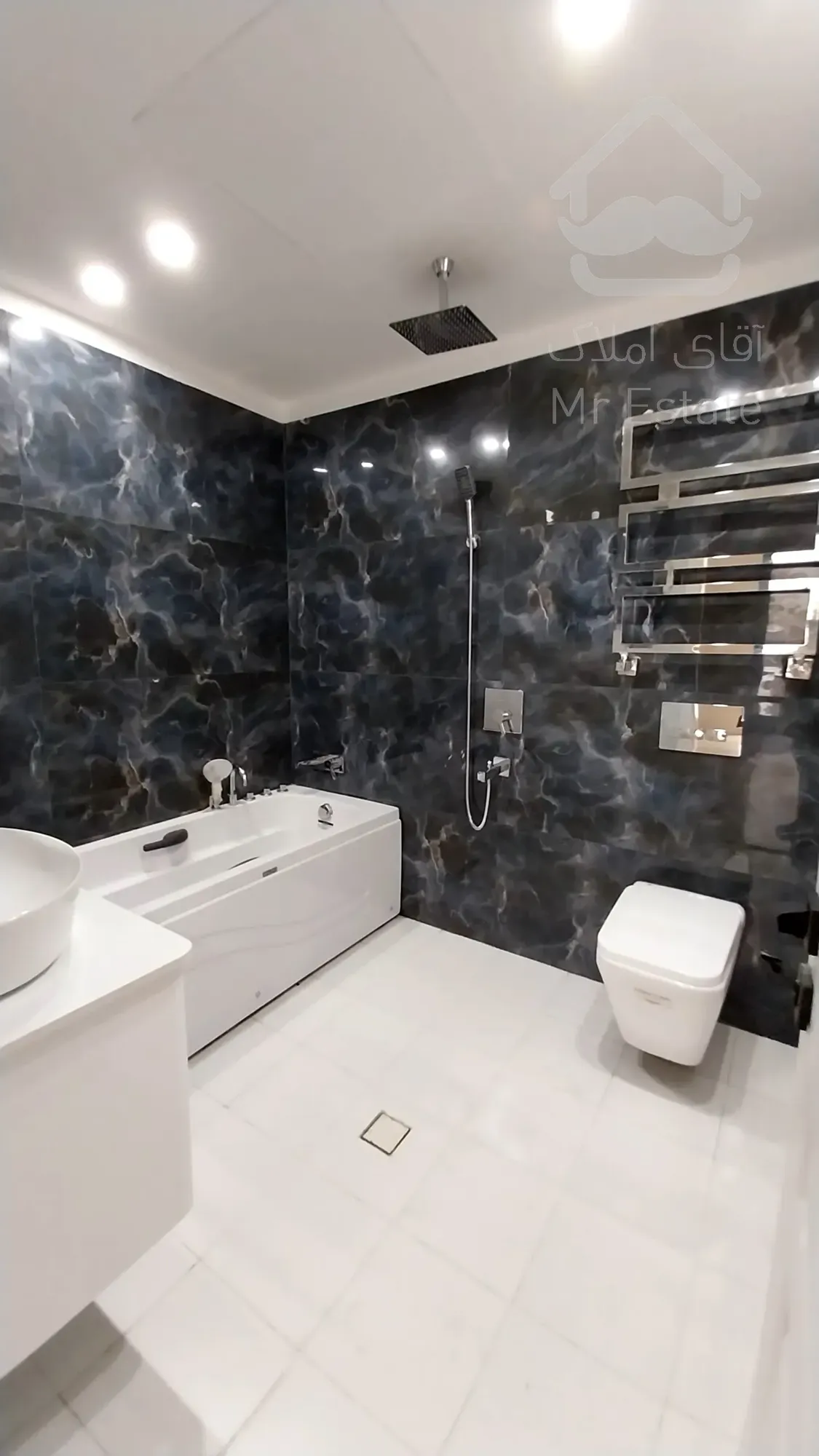 پیش فروش واحد مسکونی 132 متری دو خوابه  در طبقه چهارم در آبشار تهران / پروژه حاج رحیم قربانی