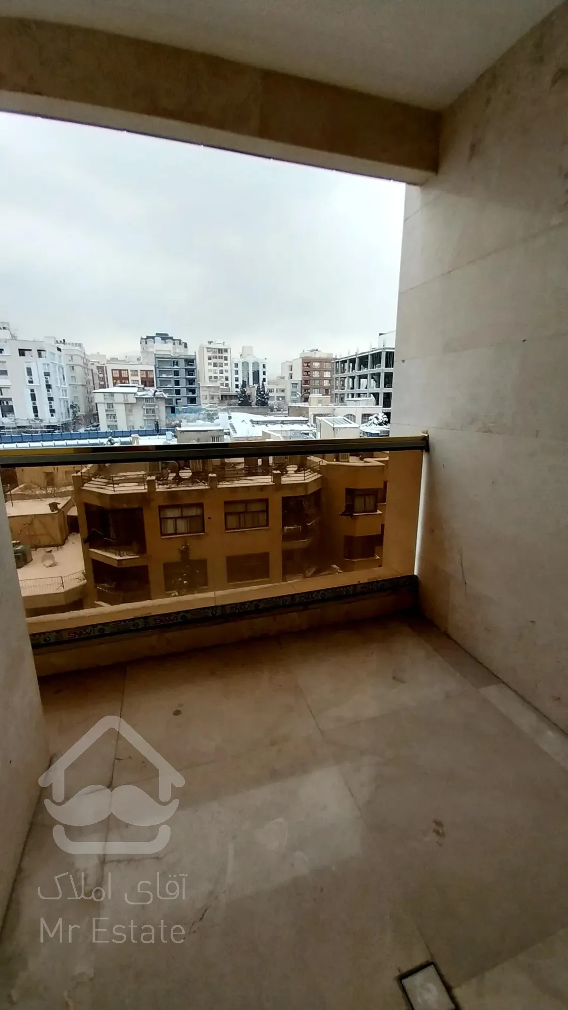 پیش فروش واحد مسکونی 128 متری رونیکاپالاس دردشت