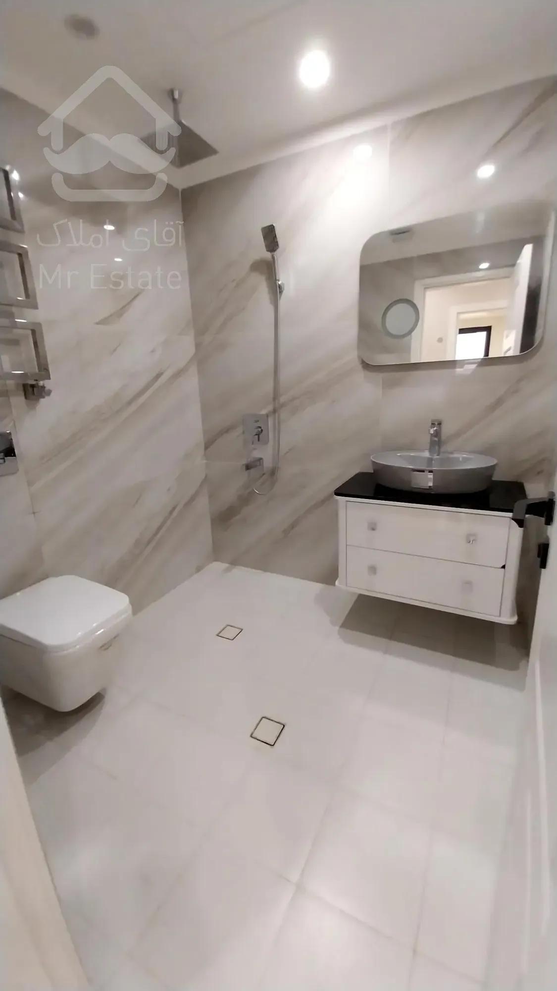 پیش فروش آپارتمان دوخوابه لوکس در طبقه بیست و پنجم برج رونیکاپالاس دردشت