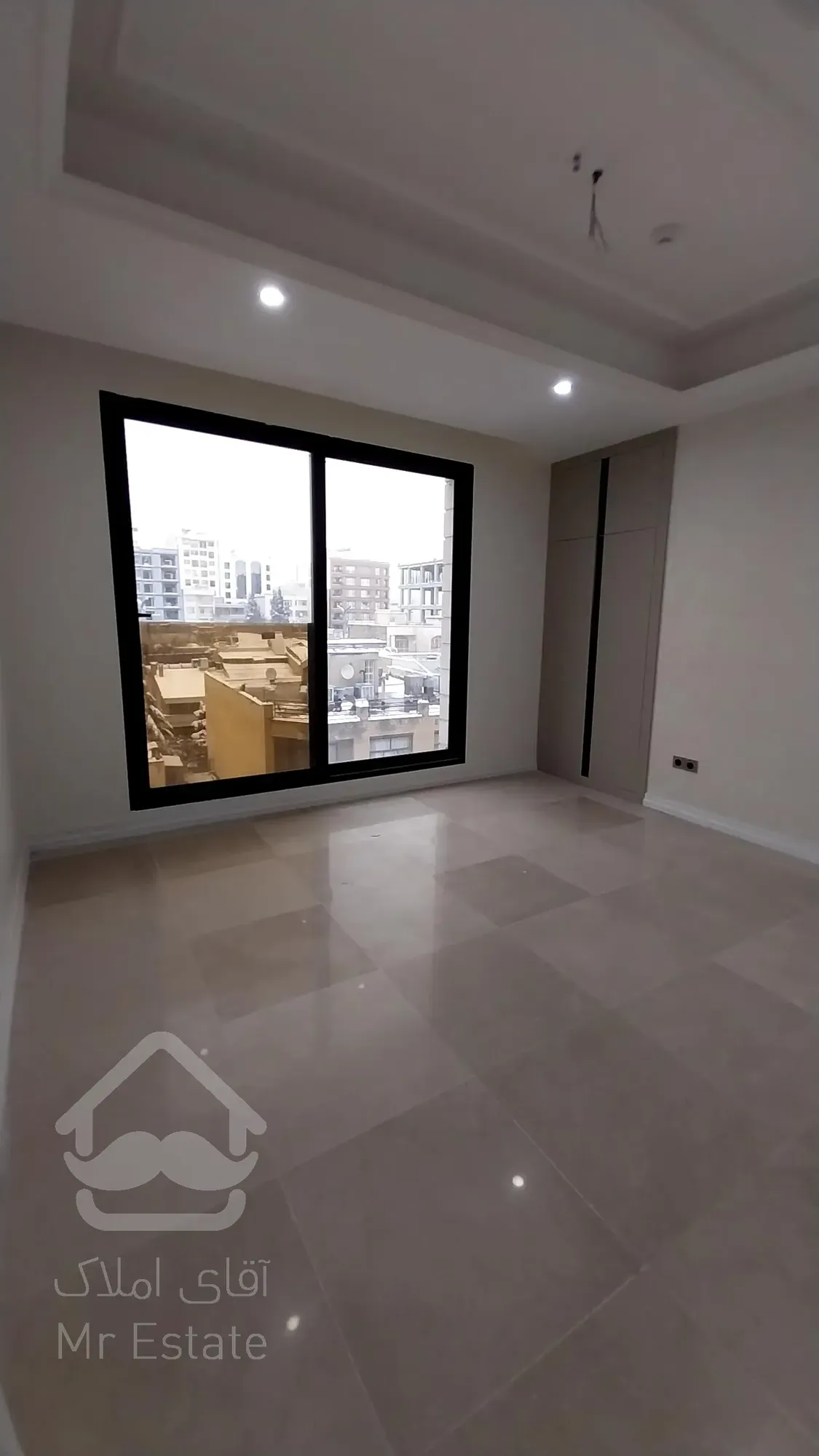 پیش فروش آپارتمان 128 متری لوکس در برج های رونیکاپالاس دردشت