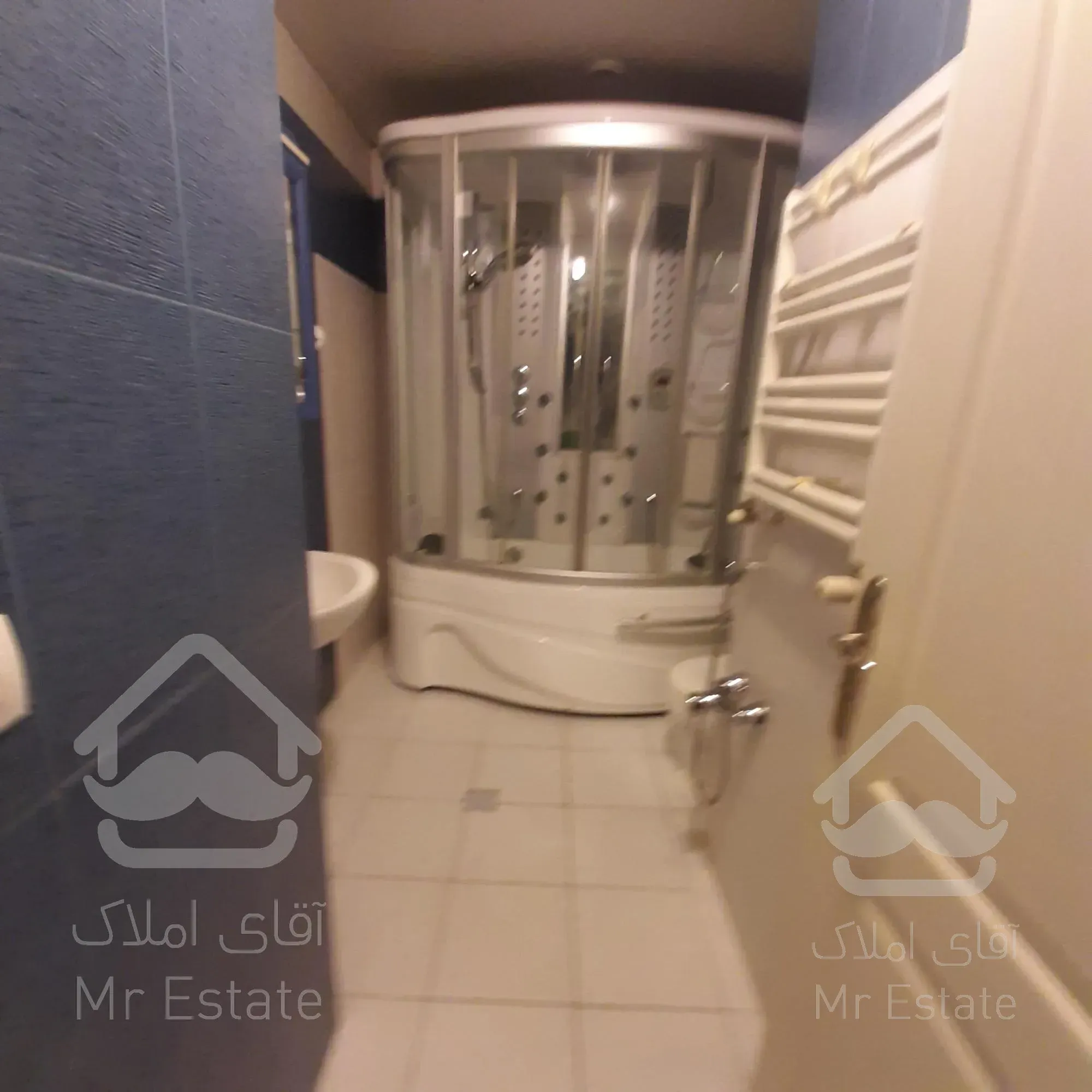 سعادت آباد ۱۸۰متر ۳خواب غرق درنور