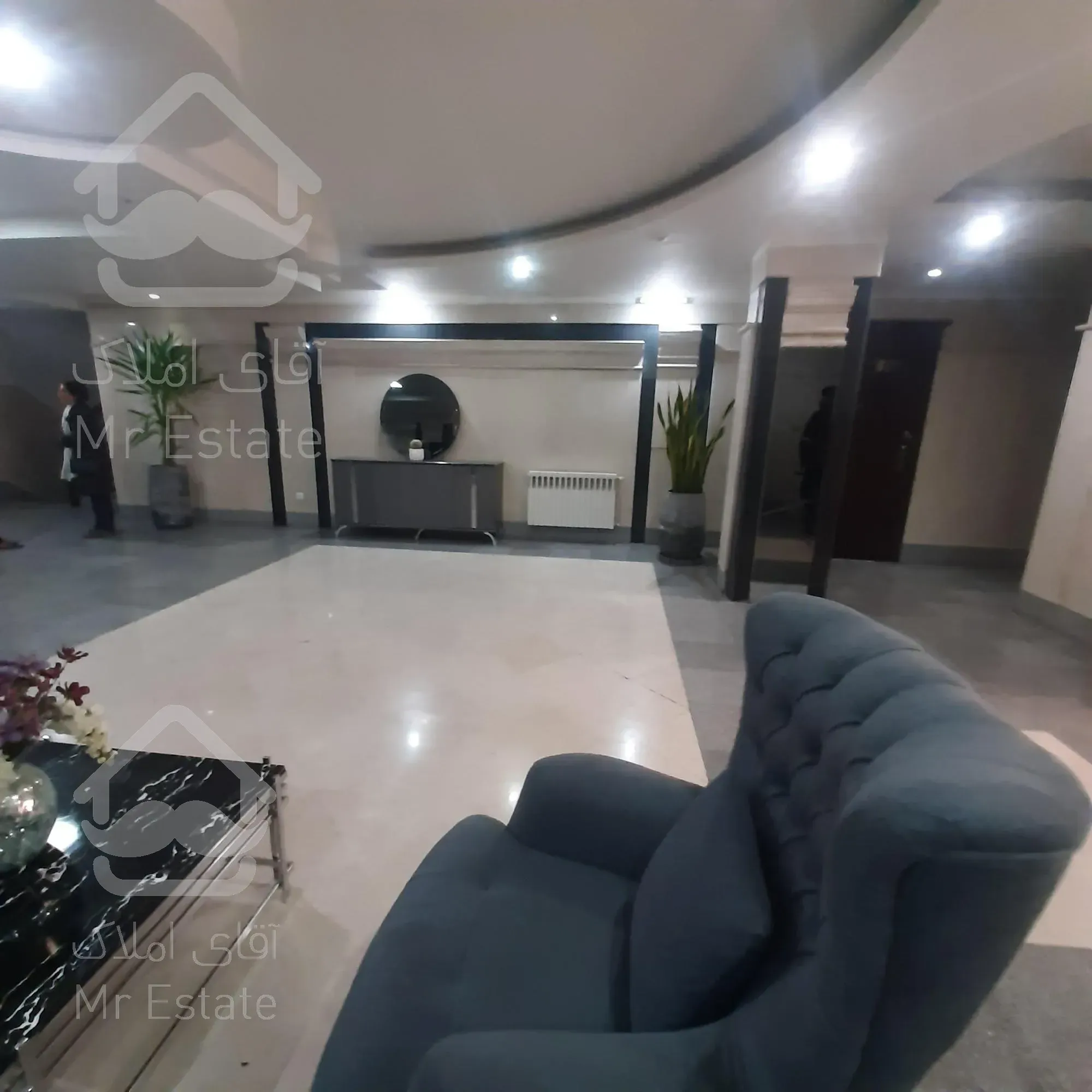 سعادت آباد ۱۸۰متر ۳خواب غرق درنور