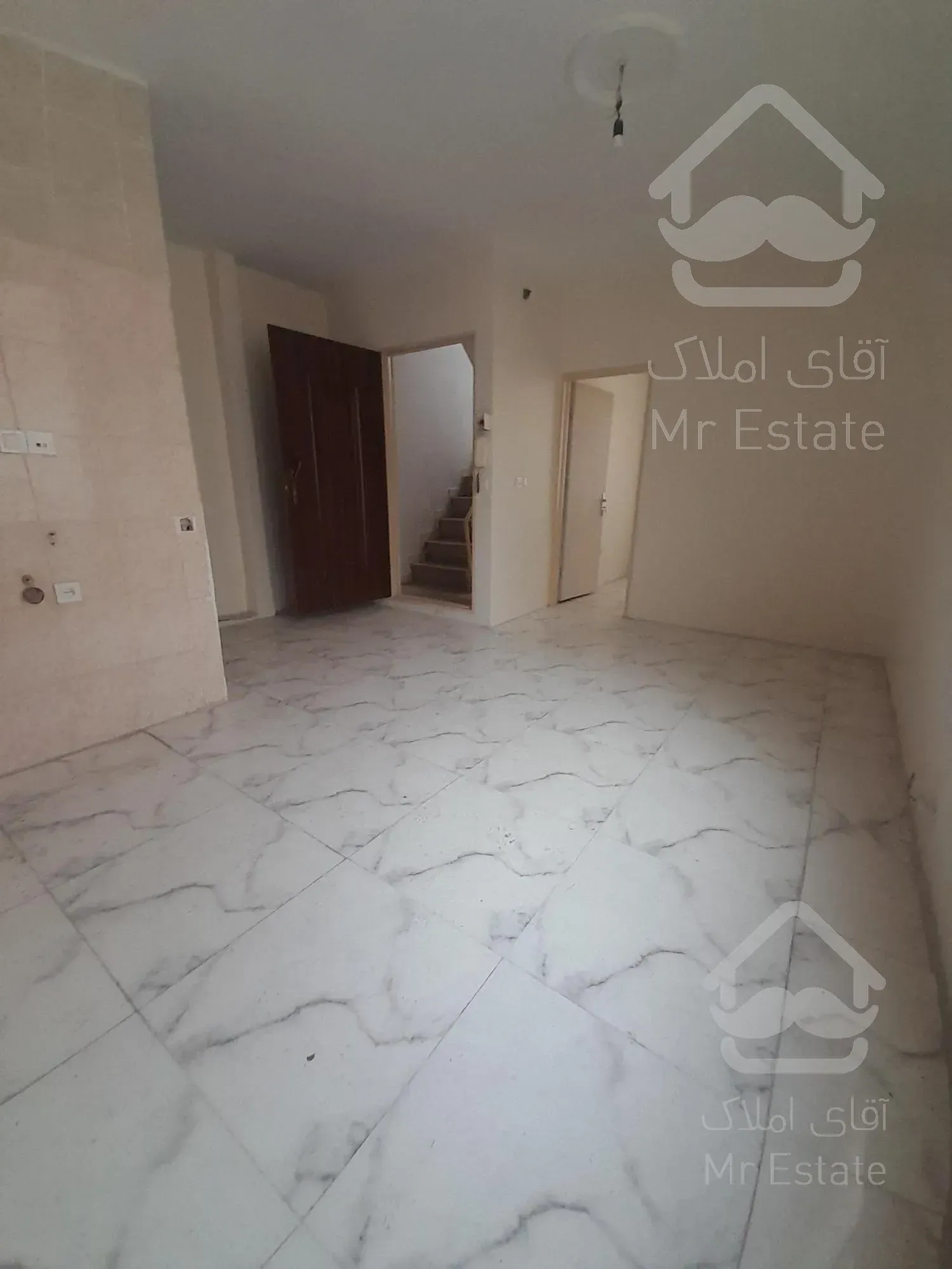 ۴۳متر فول بازسازی بالای سپه