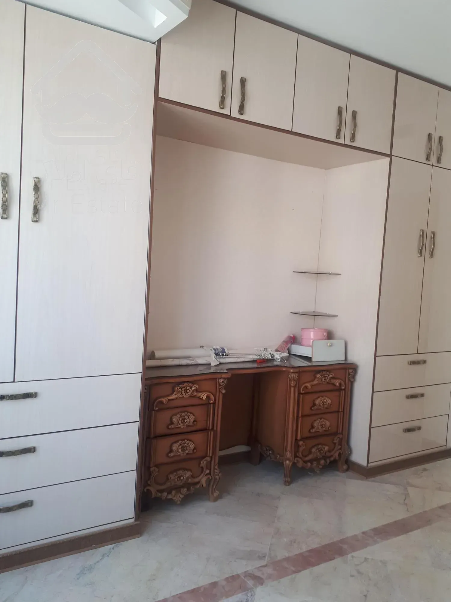 آپارتمان ۱۴۰متر ویو رویایی.بانک رهنی پرستار