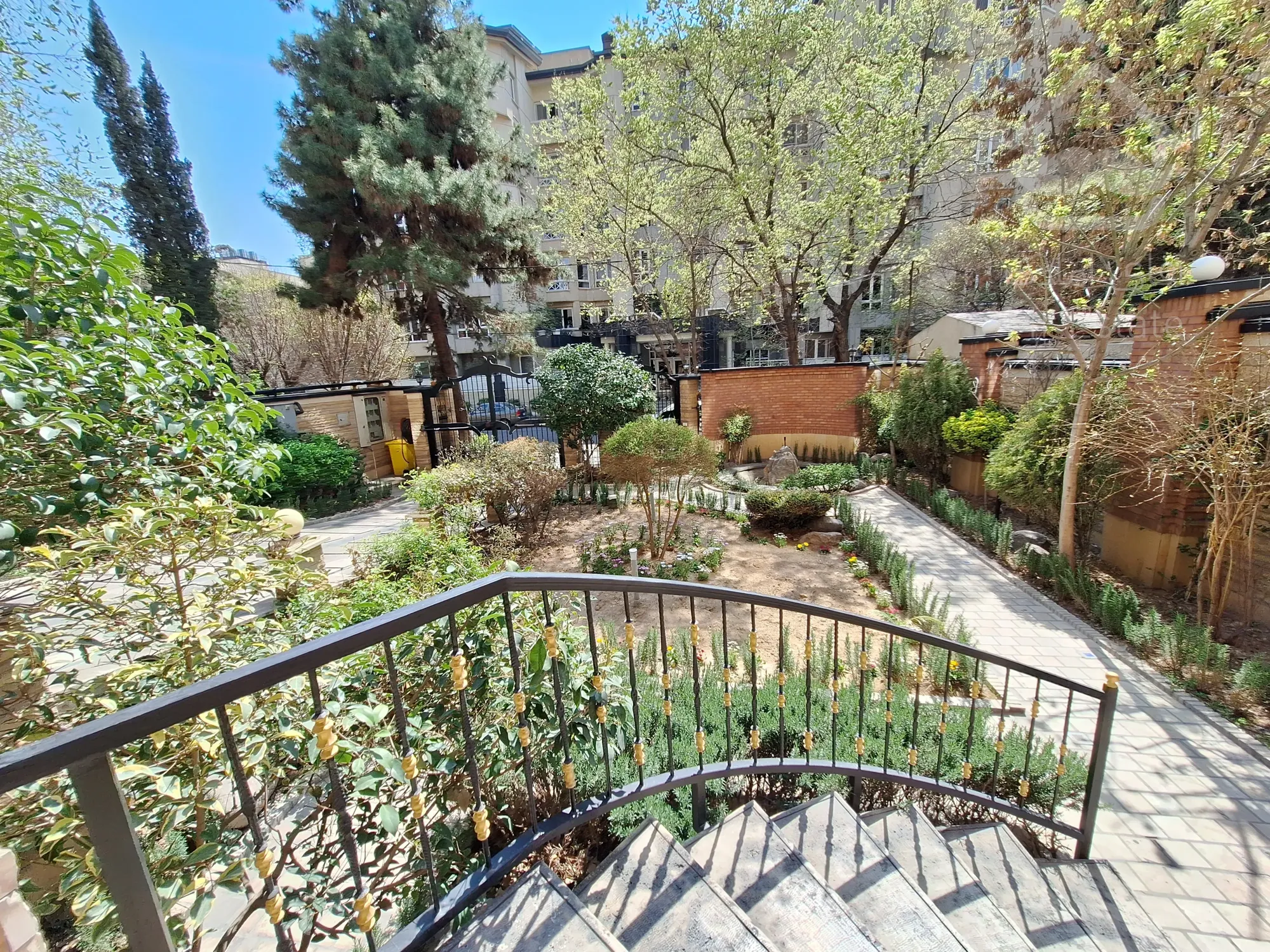 اجاره 160 متری دروس