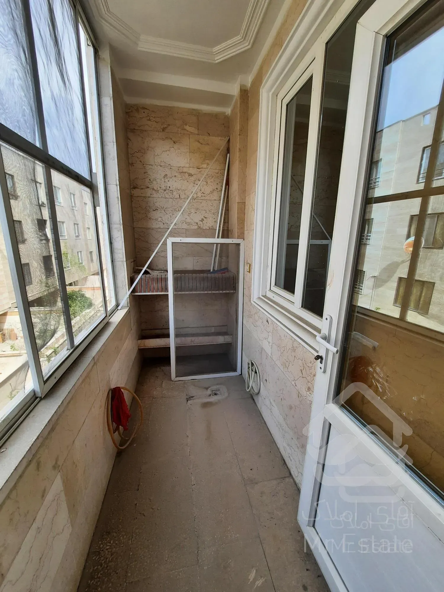 ۱۲۷متر آپارتمان تک واحدی ط۲ اندیشه شهرک صدف