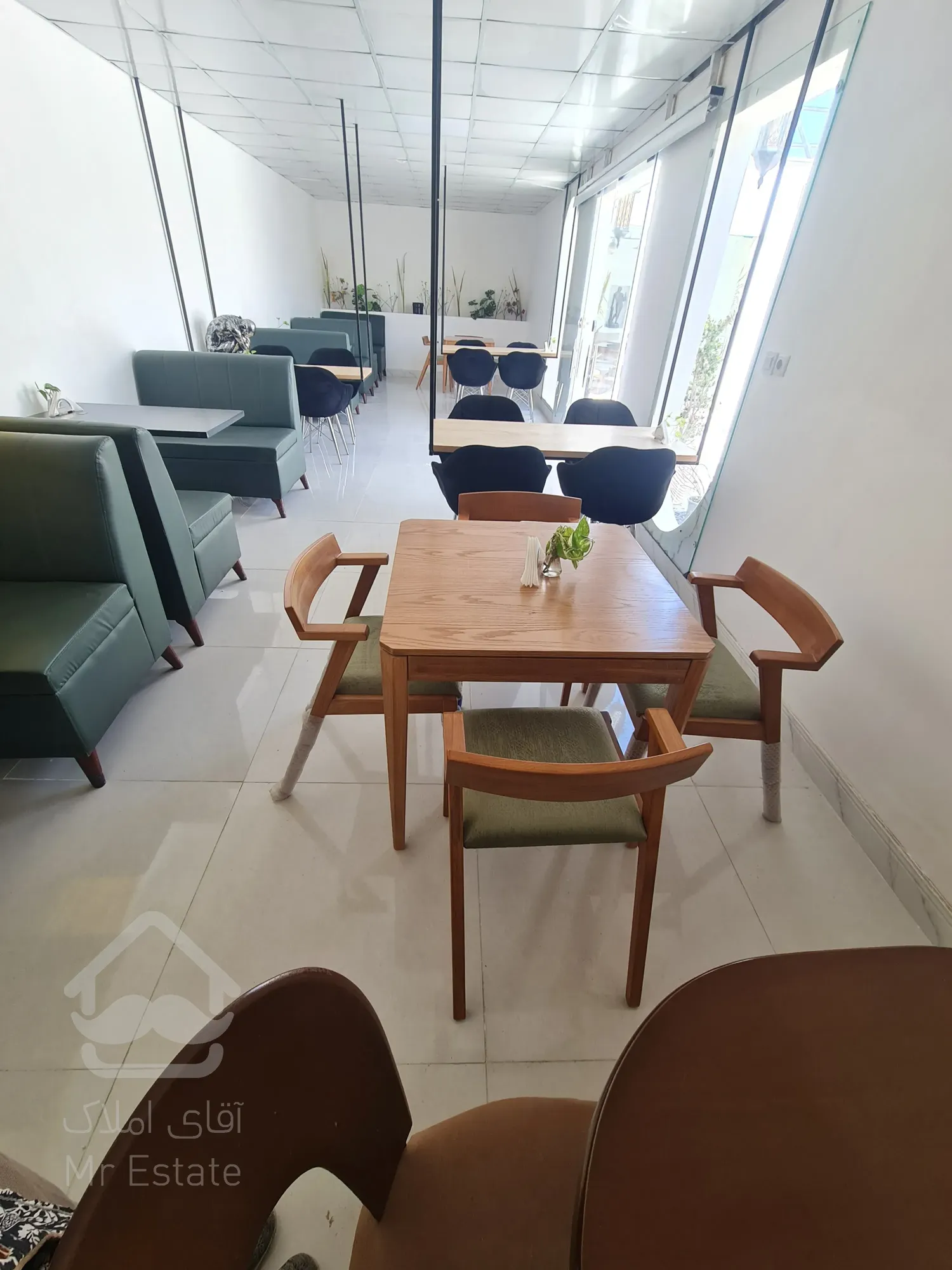 فروش کافه رستوران و خانه ویلایی (کلبه سویئسی)