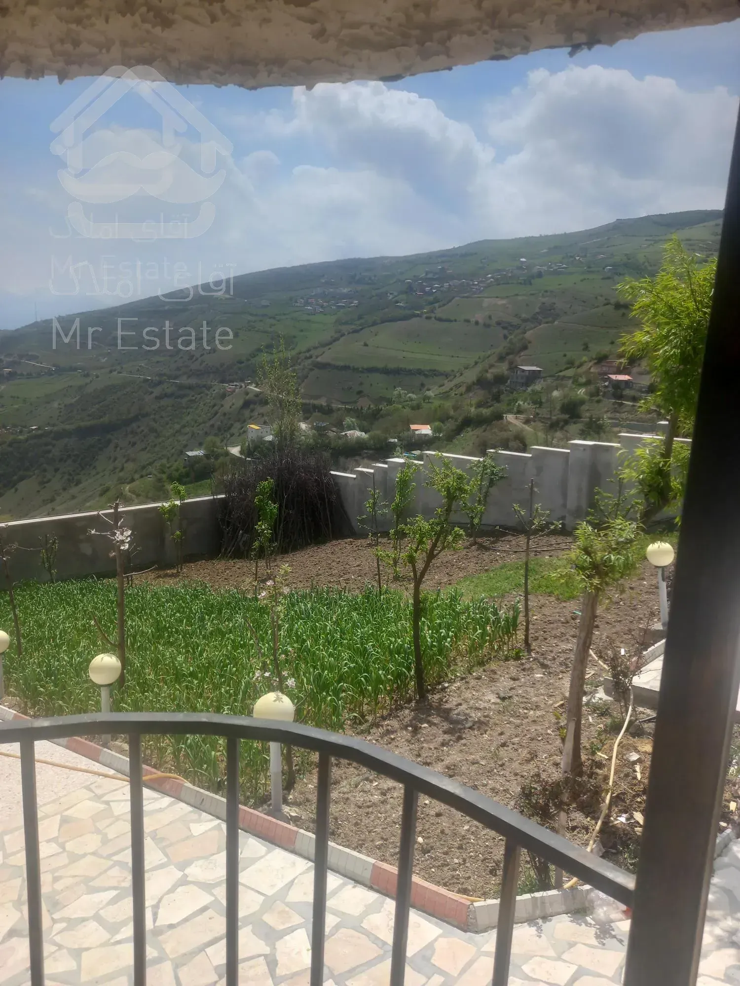 زمین با سوئیت ۴۵ متری کلاردشت