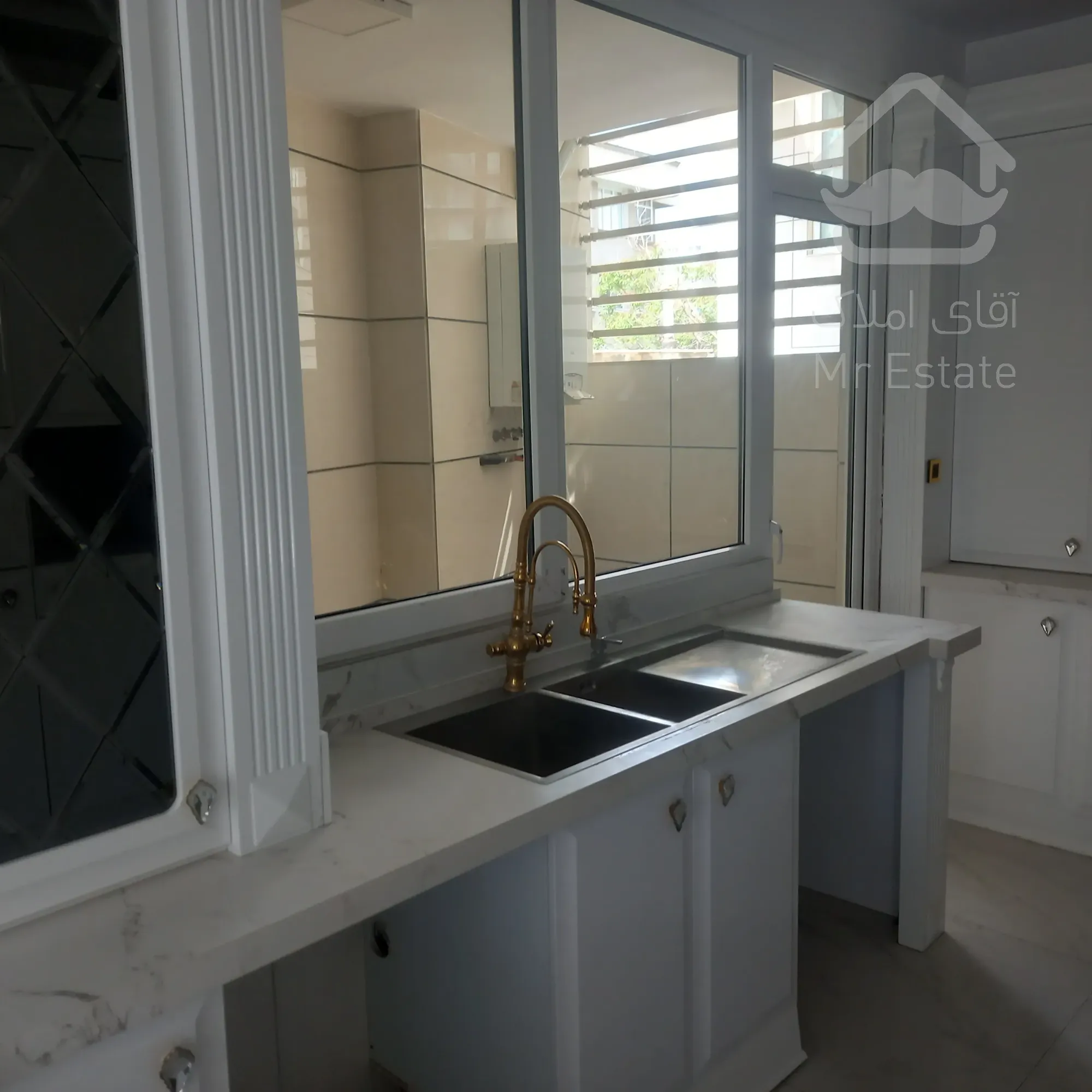 150 متر فروش هروی