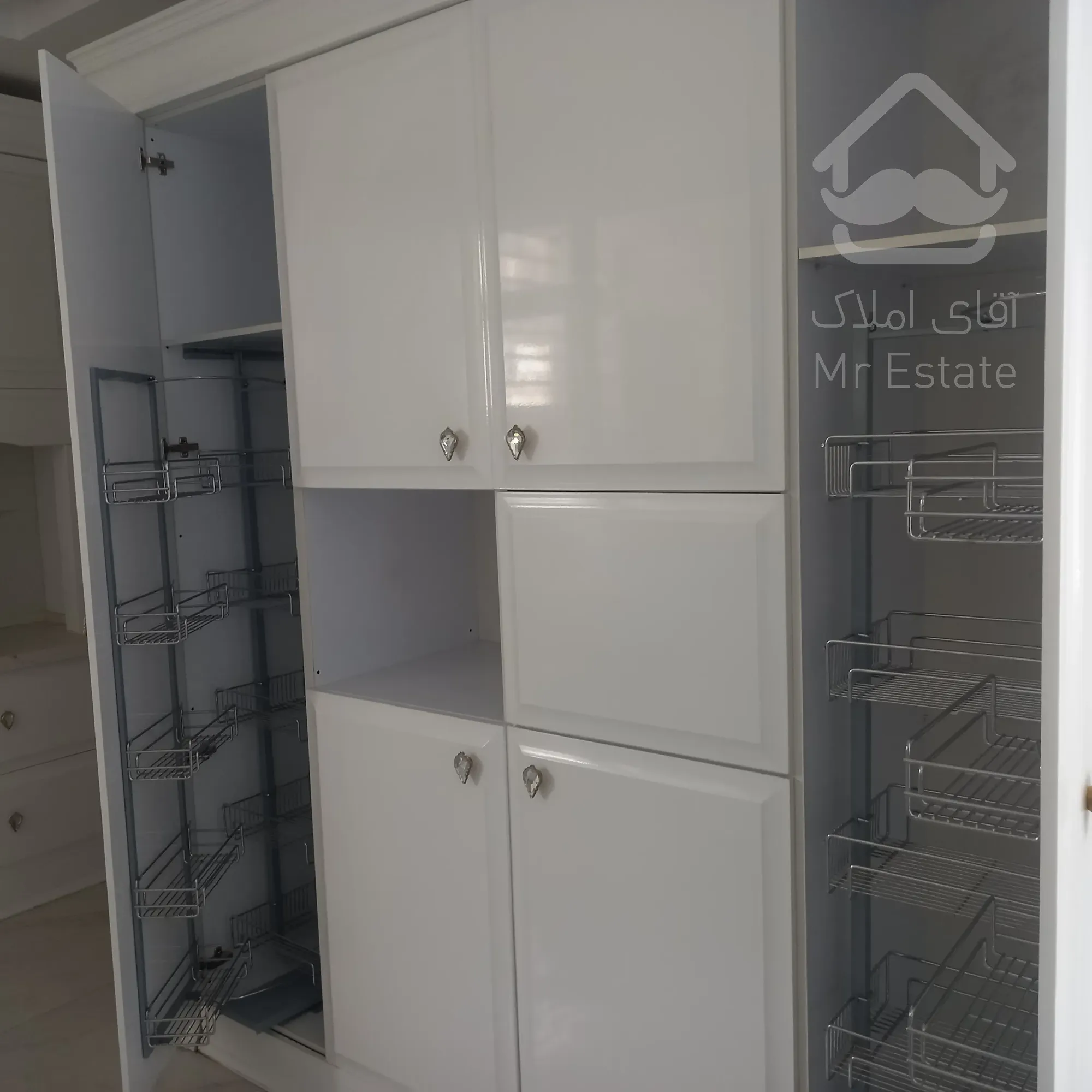 150 متر فروش هروی