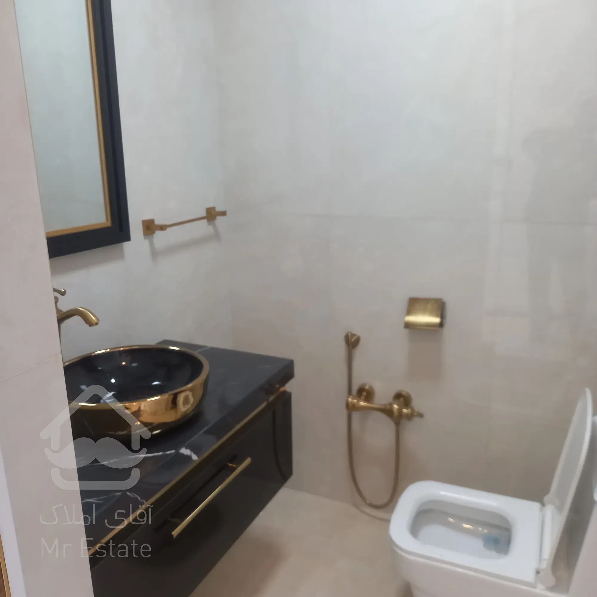 150 متر فروش هروی