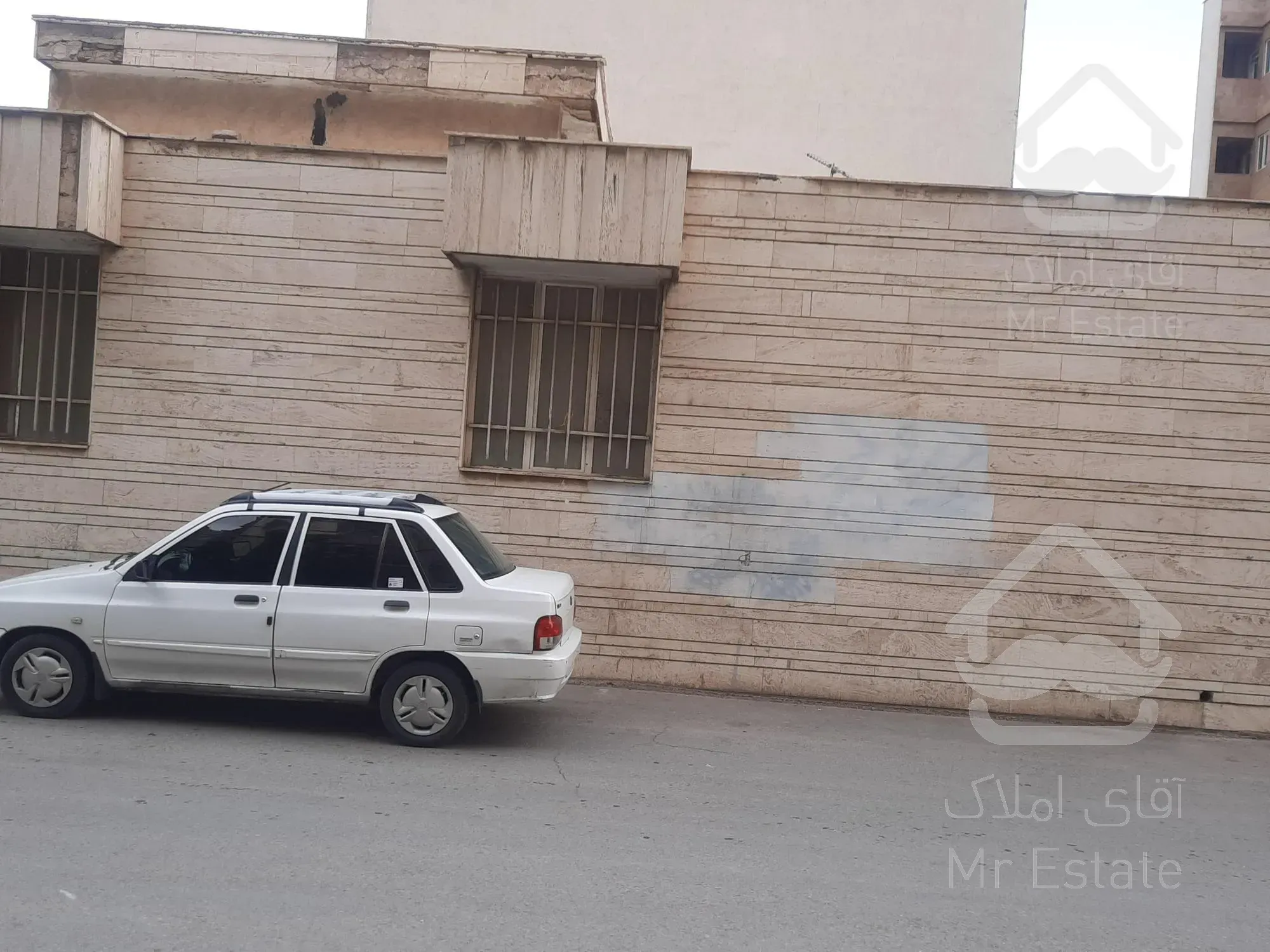 کلنگی 355/5 متری بهترین ویو پارک خیابان هرمزگان بلوار فدک شهرک ولیعصر