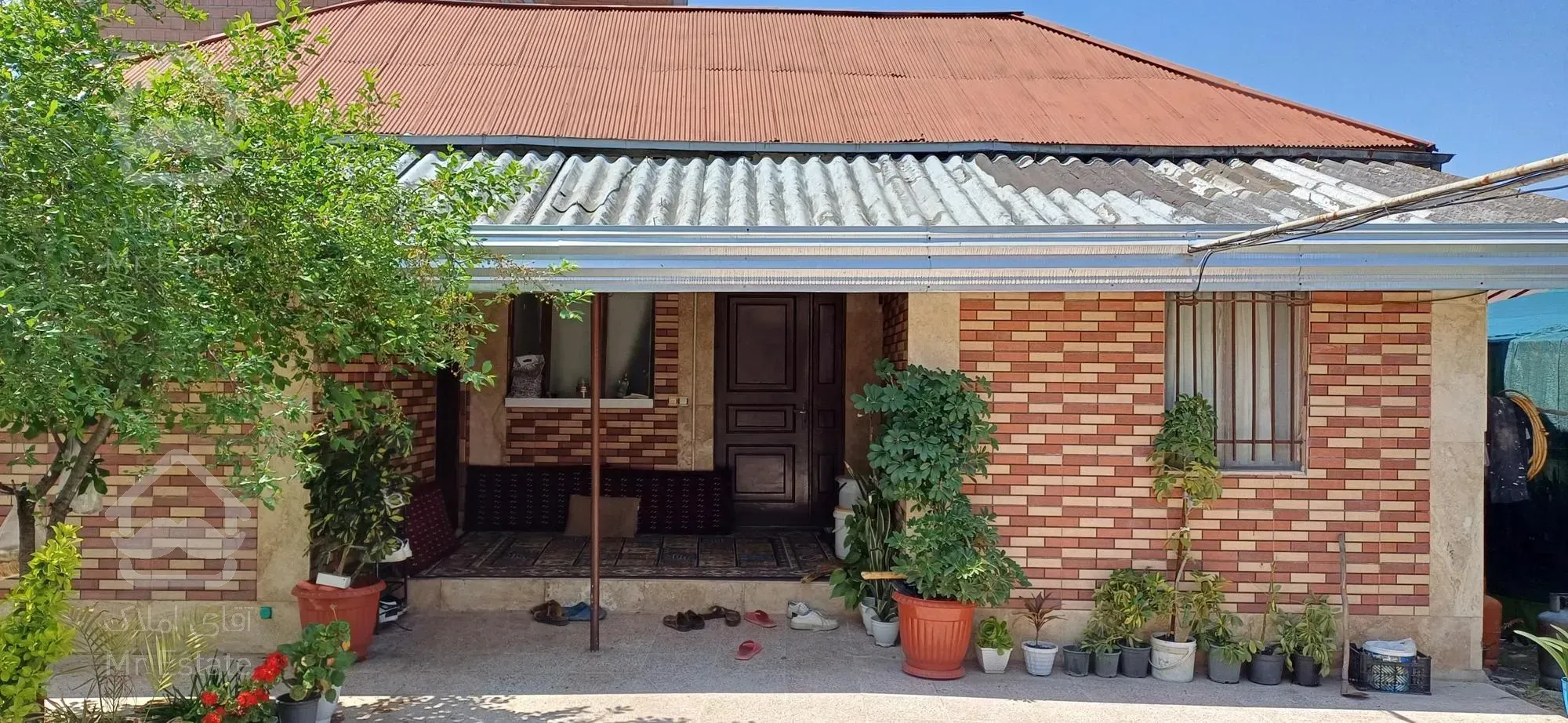 فروش زمین کلنگی ولی قابل سکونت