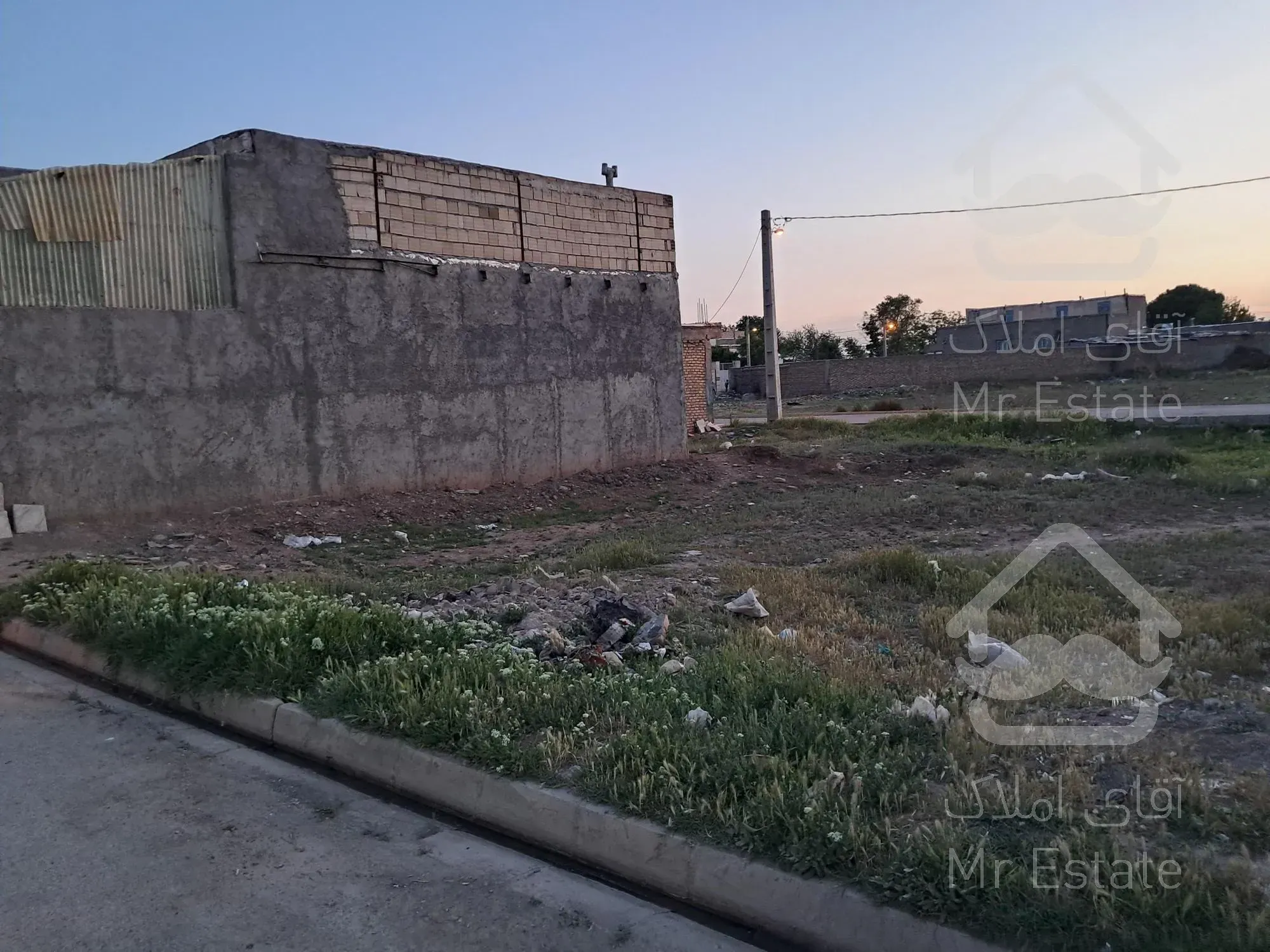 فروش زمین مسکونی بامجوز ساخت