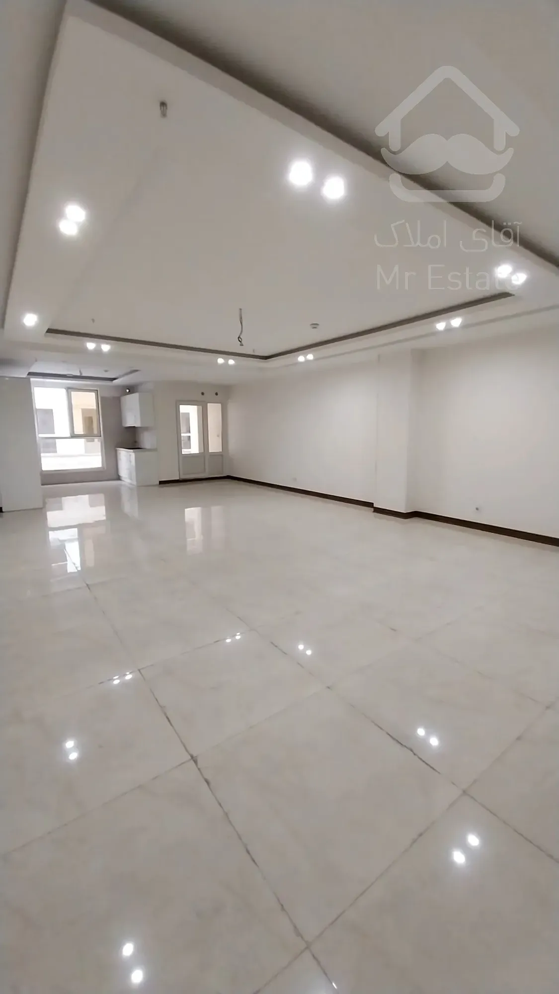 فروش واحد 123 متری در رونیکاپالاس هروی