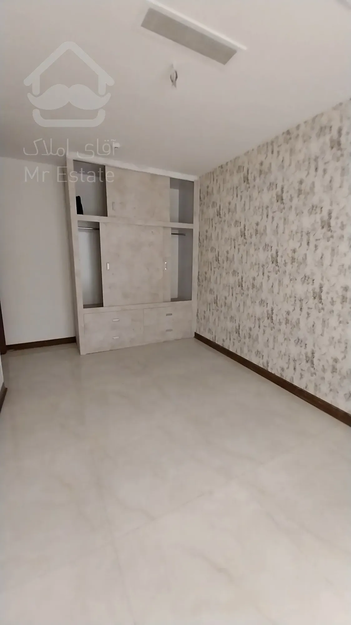 فروش واحد 123 متری در رونیکاپالاس هروی