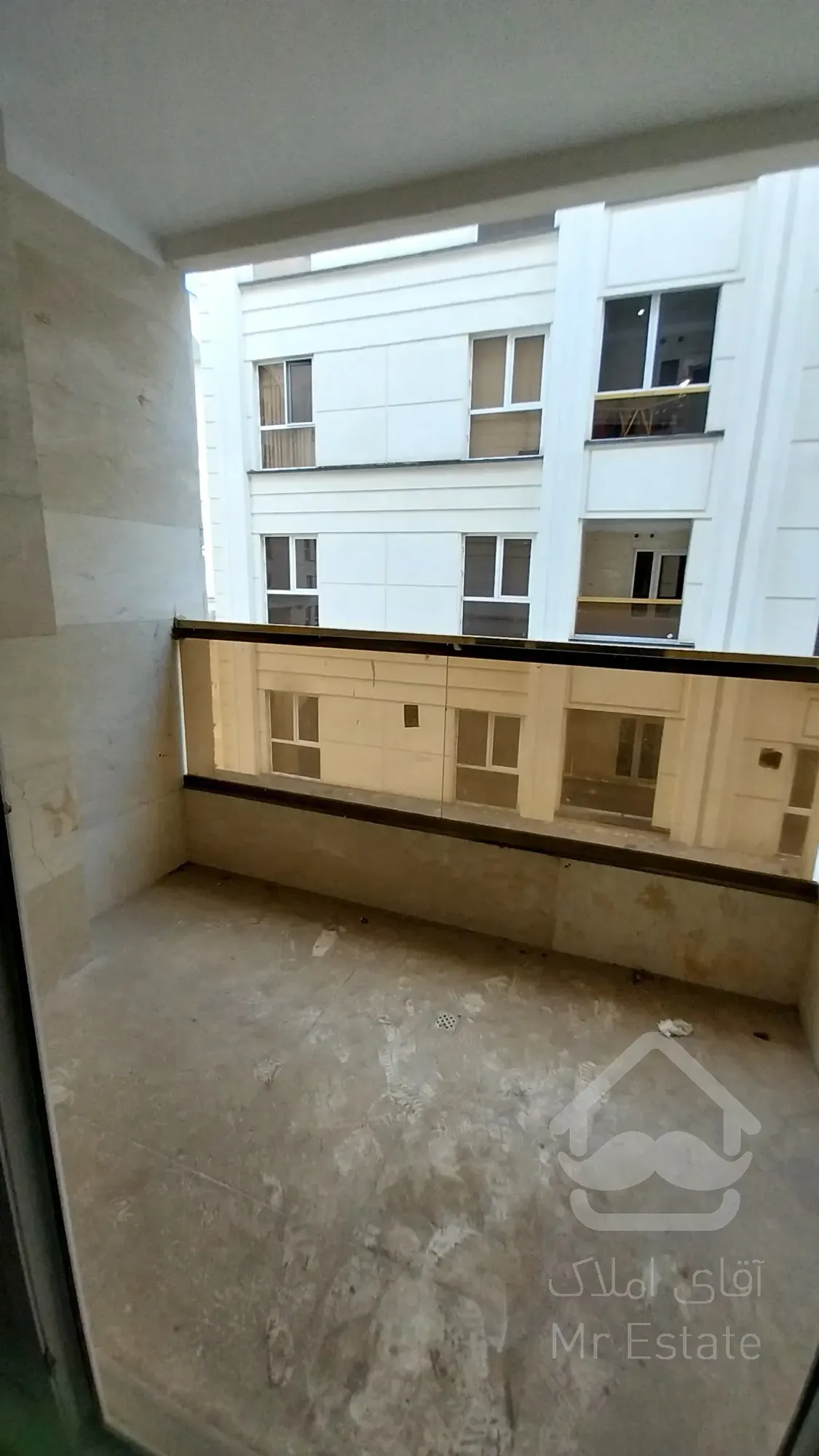 فروش آپارتمان 196 متری 3 خواب در رونیکاپالاس هروی