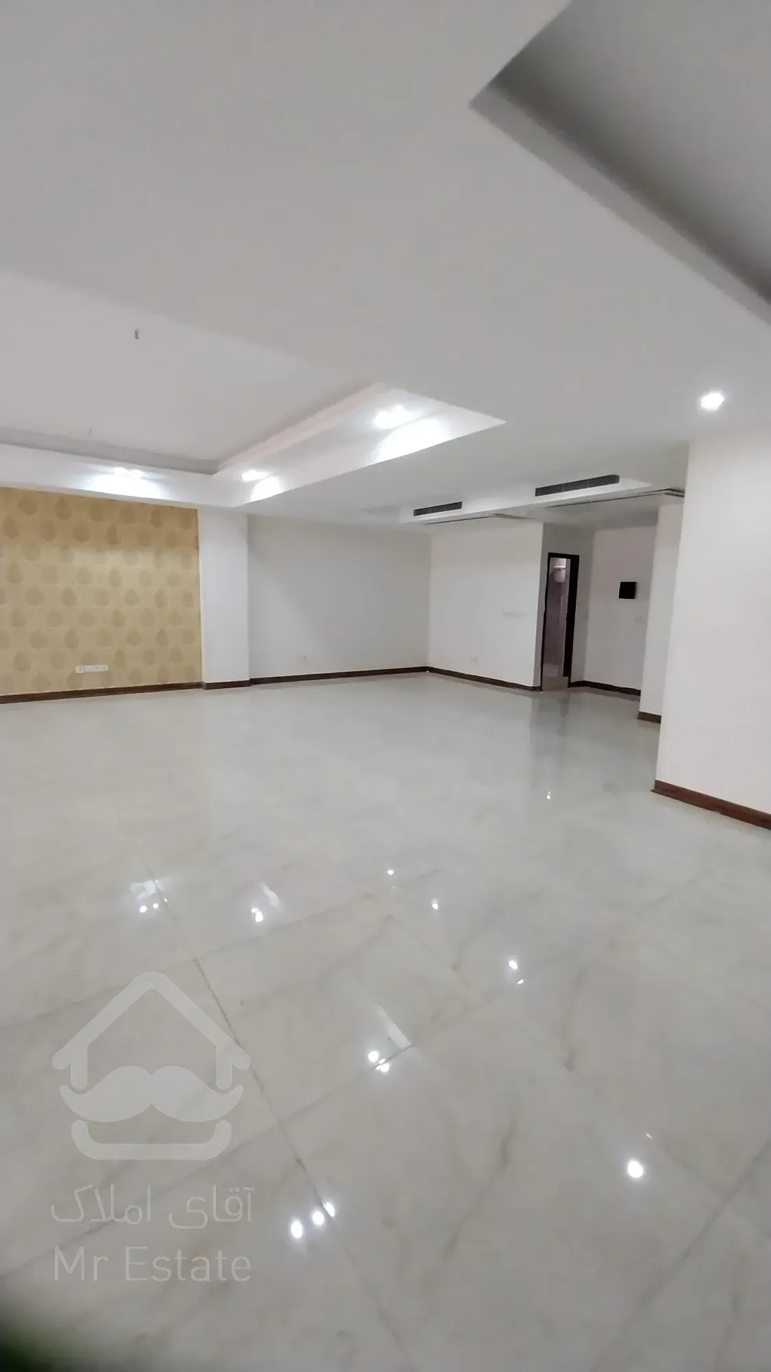 فروش آپارتمان 195 متری سه خواب در پاسداران