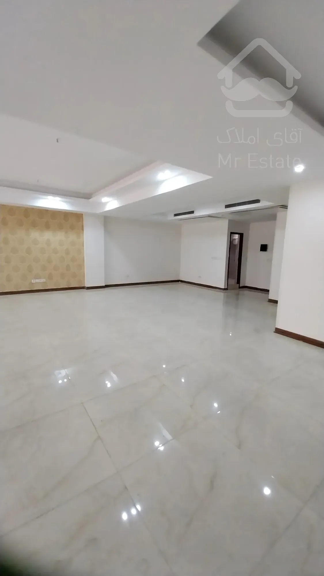 فروش آپارتمان 196 متری 3 خواب در رونیکاپالاس هروی