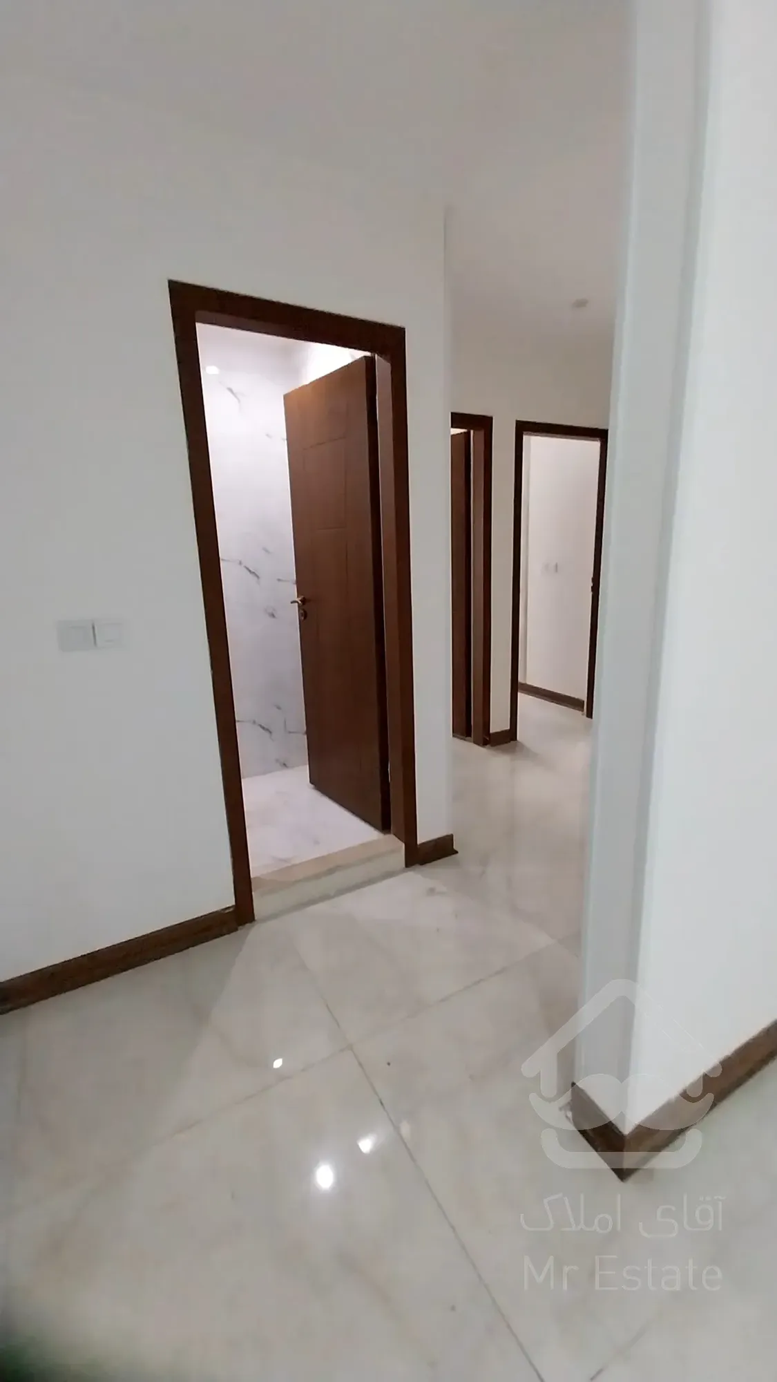 فروش آپارتمان 196 متری 3 خواب در رونیکاپالاس هروی