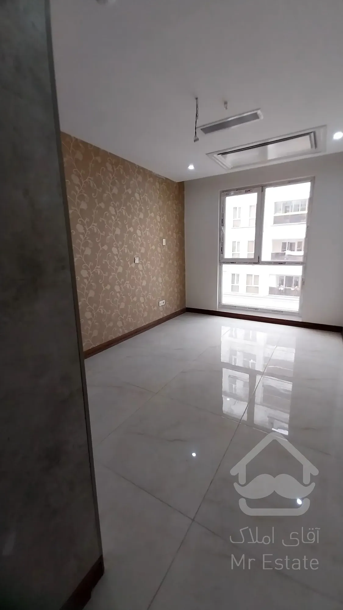 فروش واحد 194 متری 3 خواب در برج رونیکاپالاس مژده