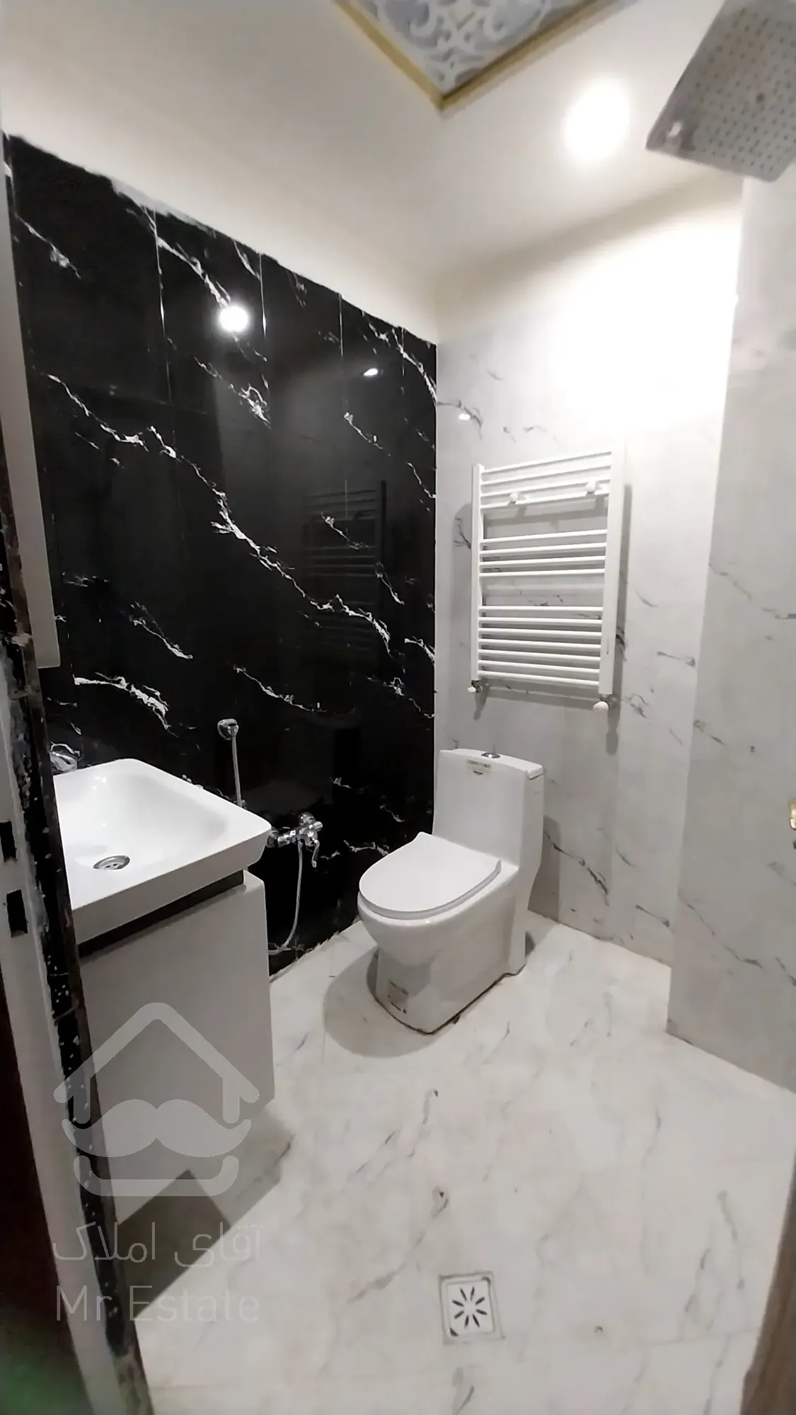 فروش واحد 194 متری 3 خواب در برج رونیکاپالاس مژده