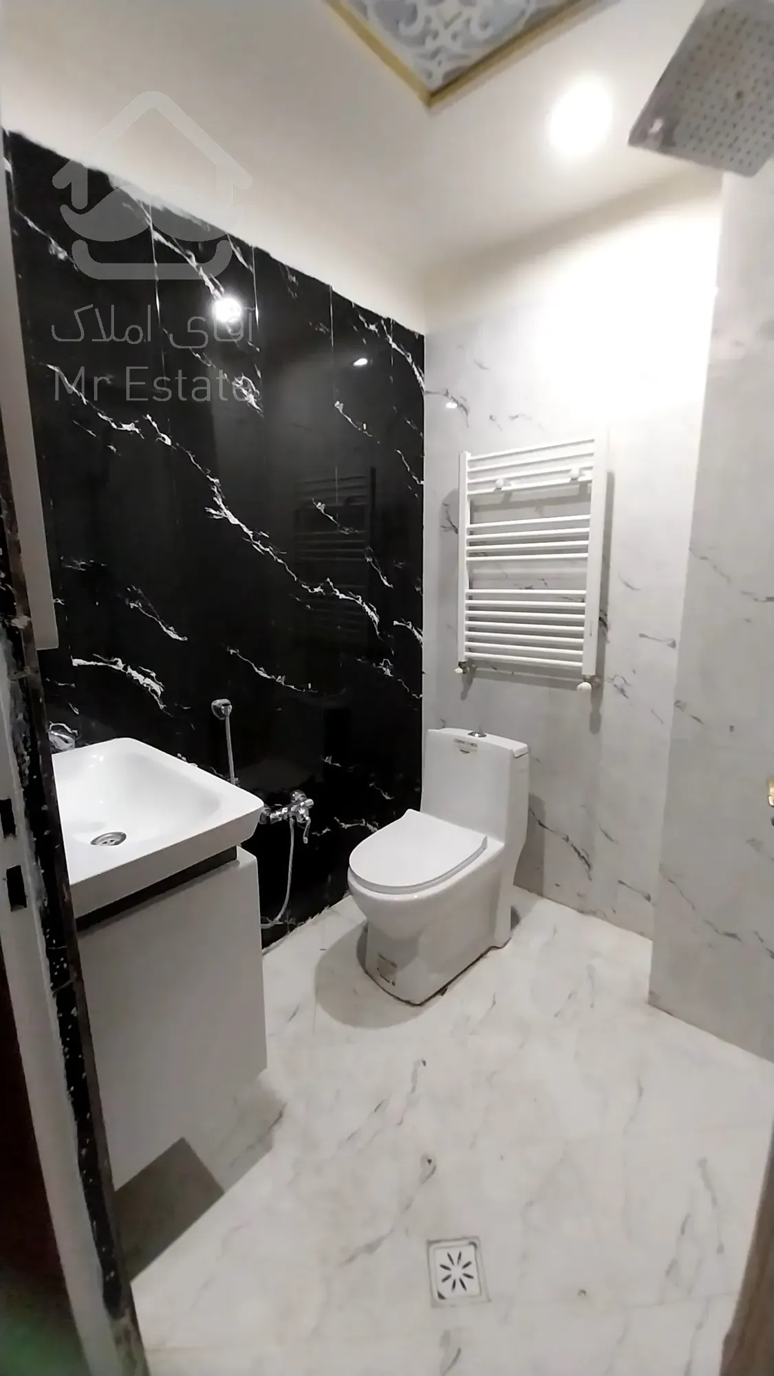 فروش آپارتمان 196 متری 3 خواب در رونیکاپالاس هروی