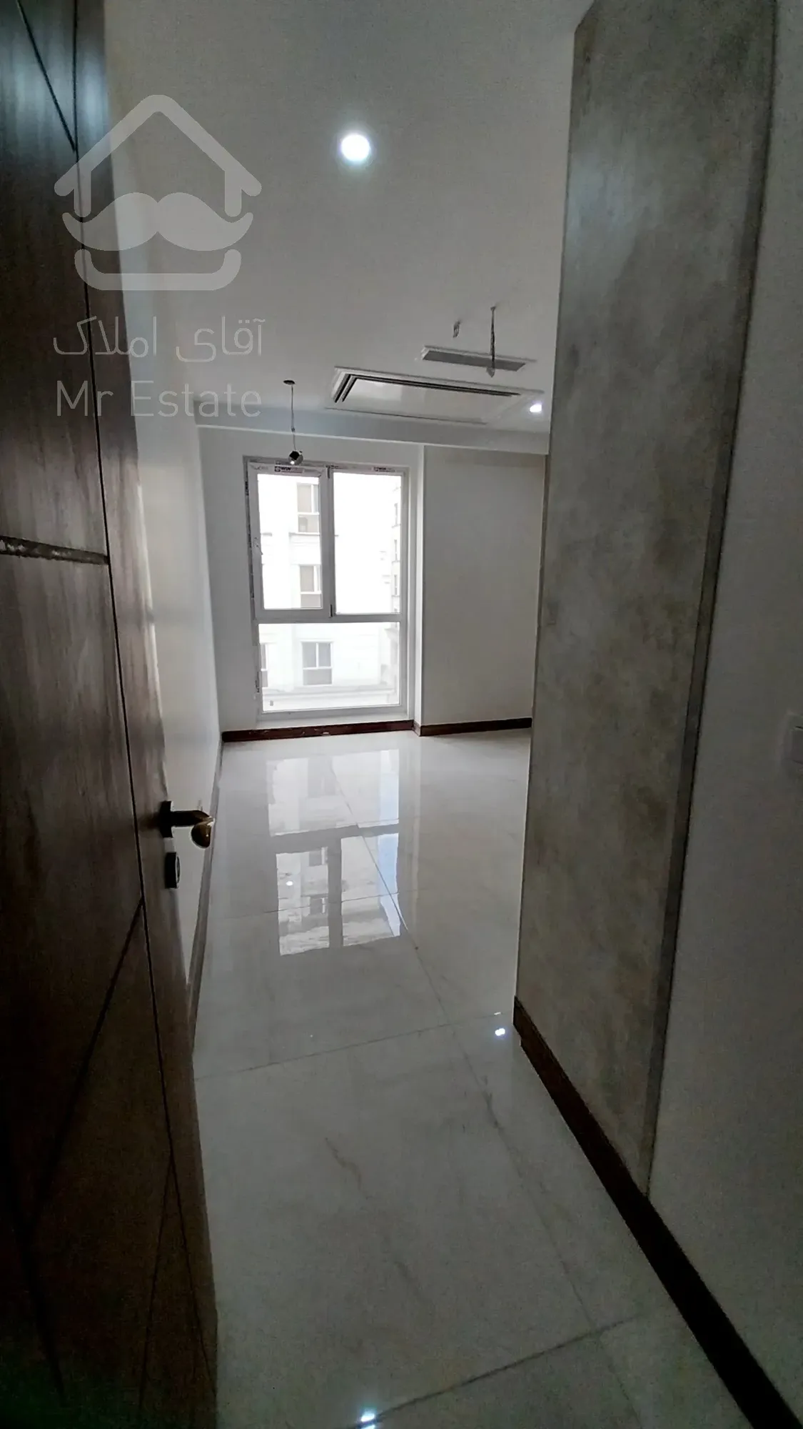 فروش آپارتمان 196 متری 3 خواب در رونیکاپالاس هروی