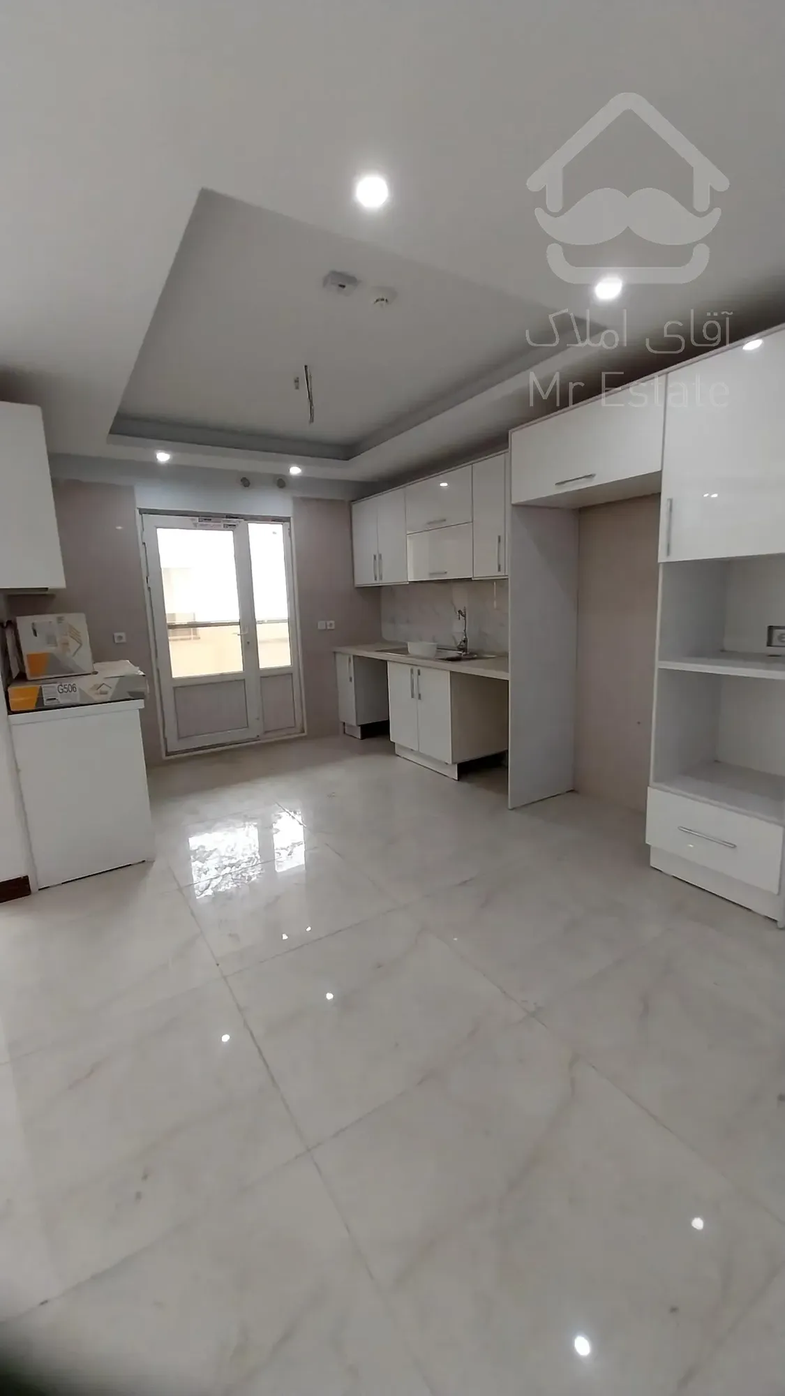 فروش واحد 185 متری سه خواب هروی