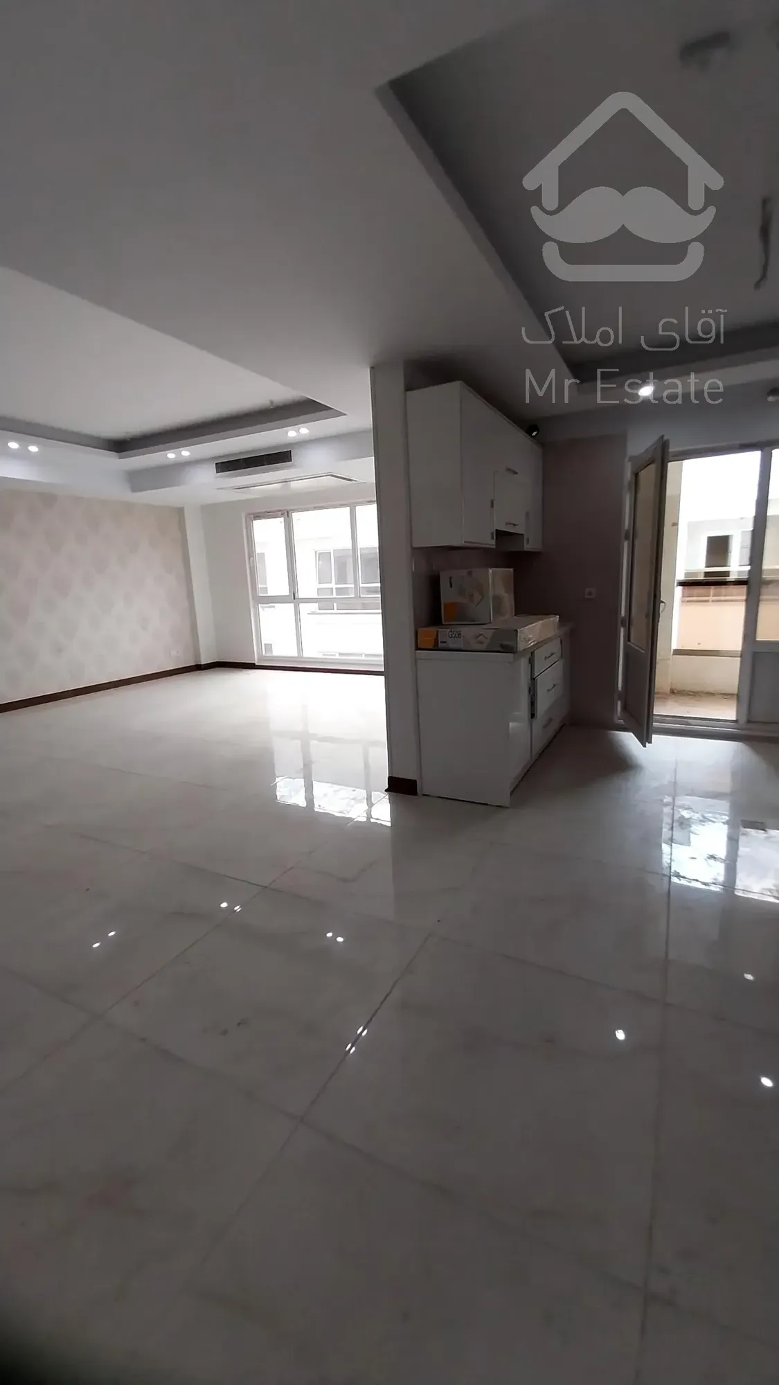 فروش واحد 176 متری 3 خواب در رونیکاپالاس هروی