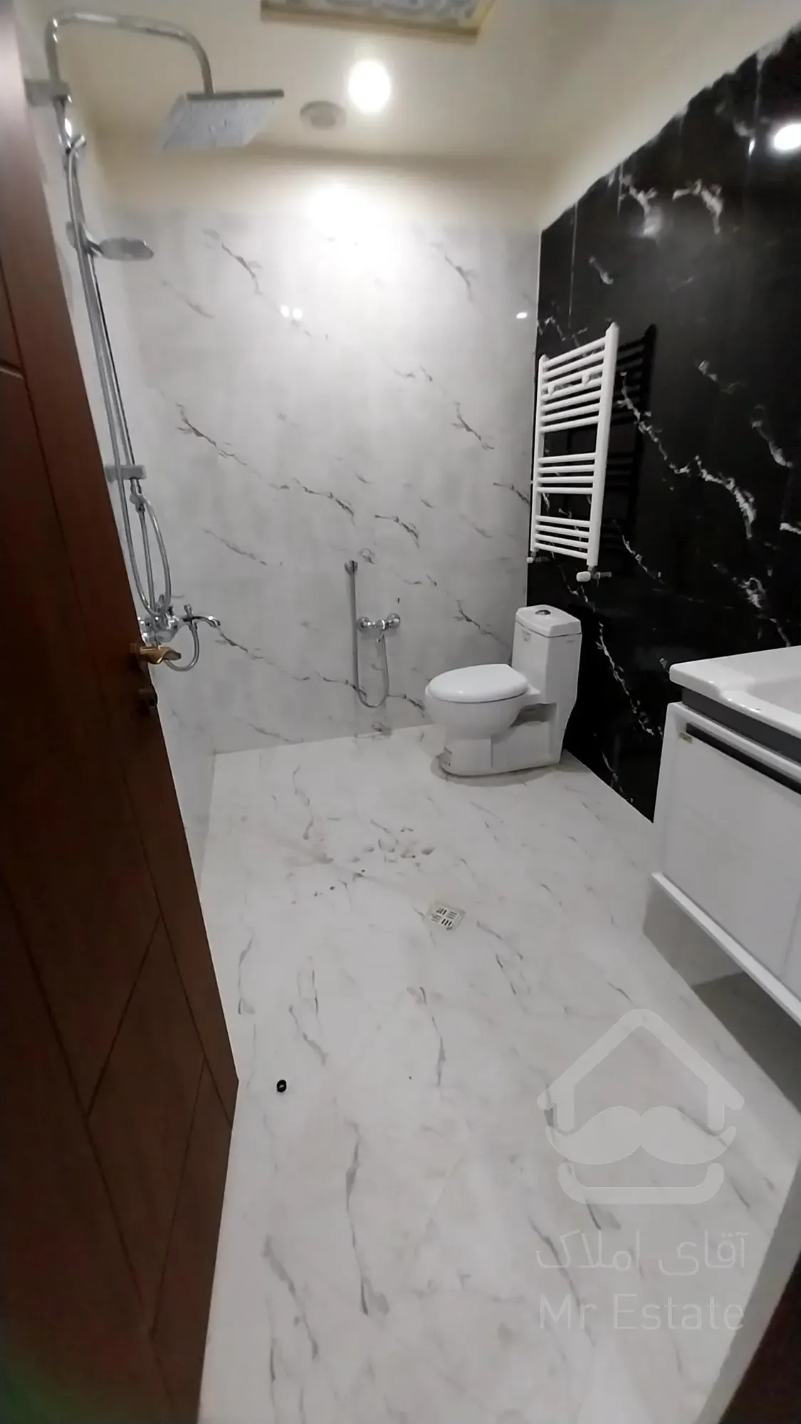 فروش واحد 175 متری سه خواب هروی