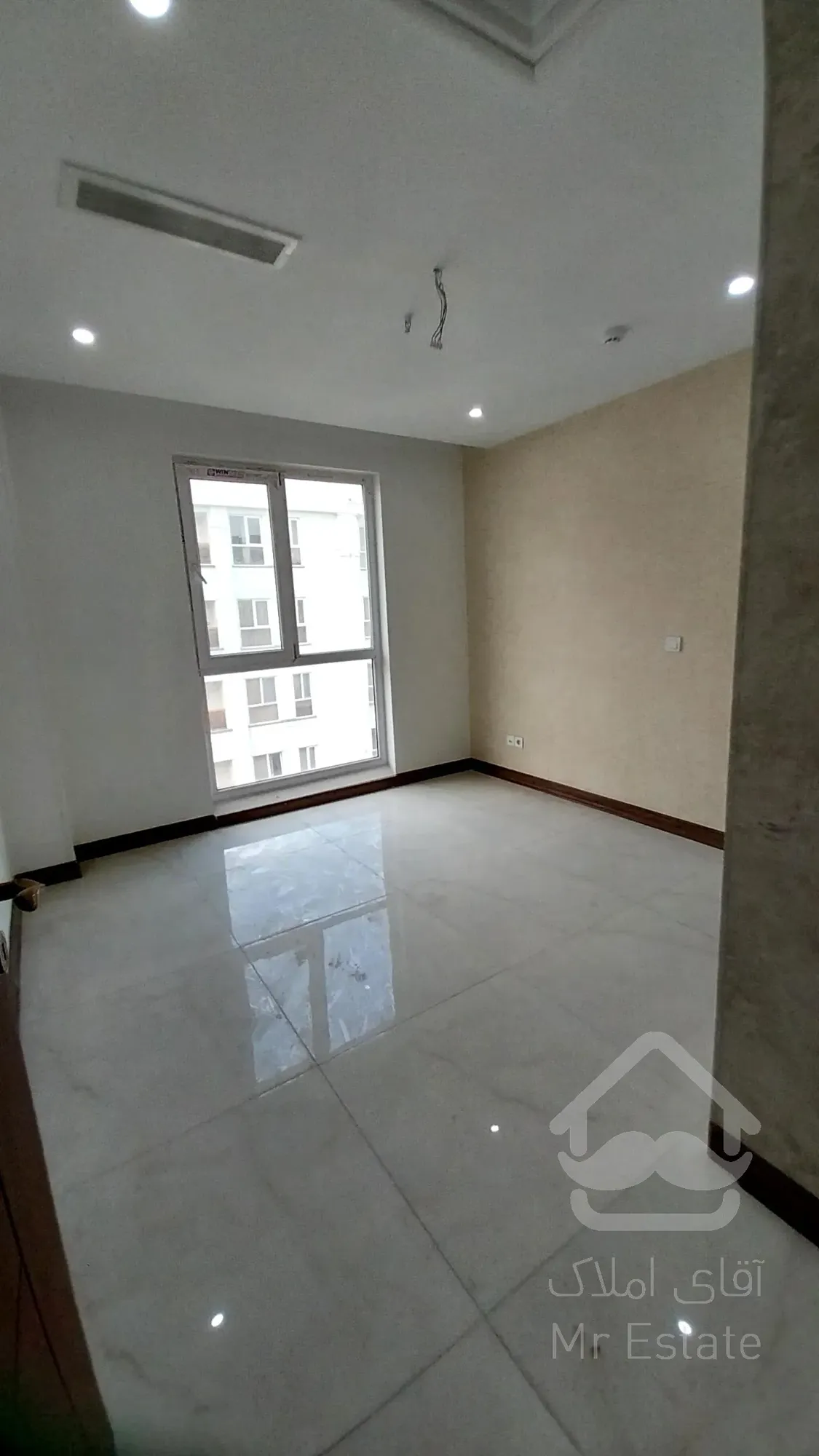 فروش آپارتمان 179 متری 3 خواب شیک در برج رونیکاپالاس هروی