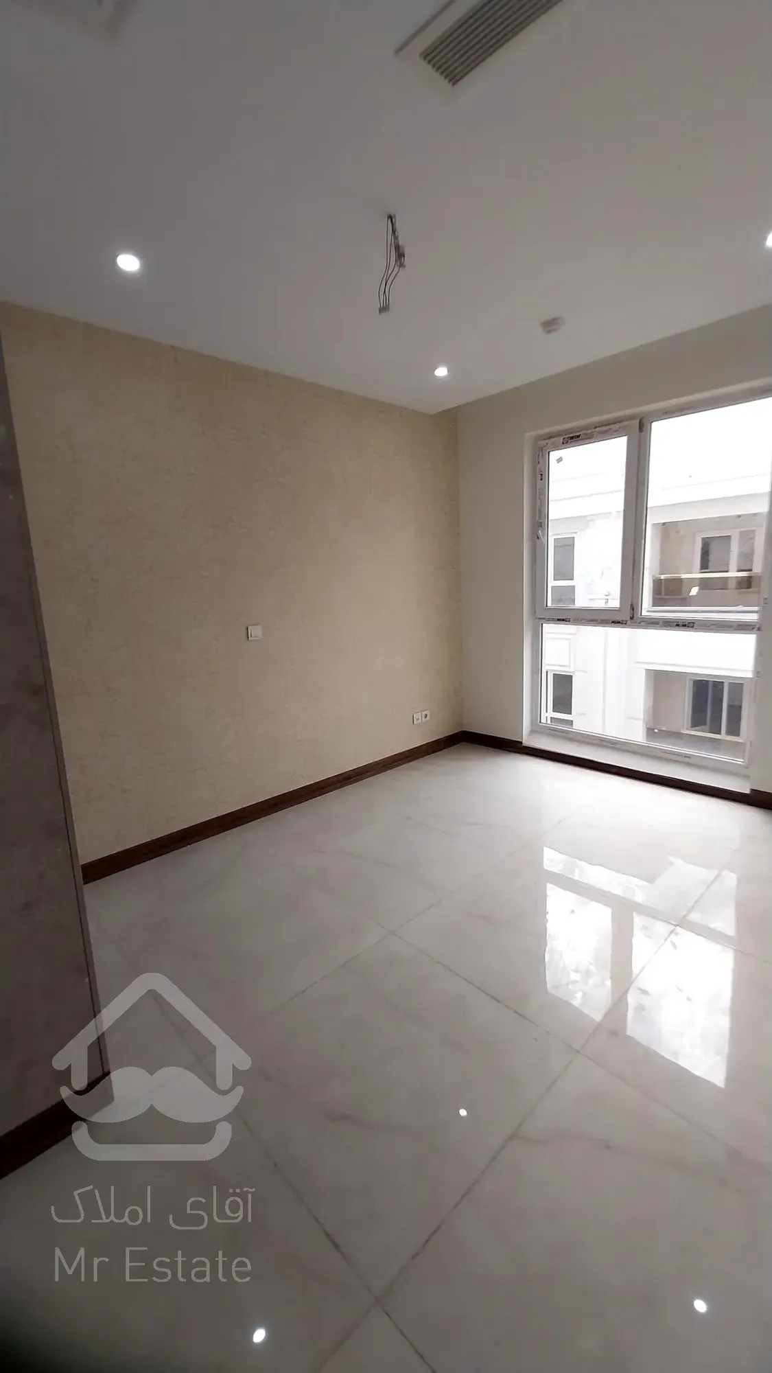 فروش اپارتمان 181 متری سه خواب هروی