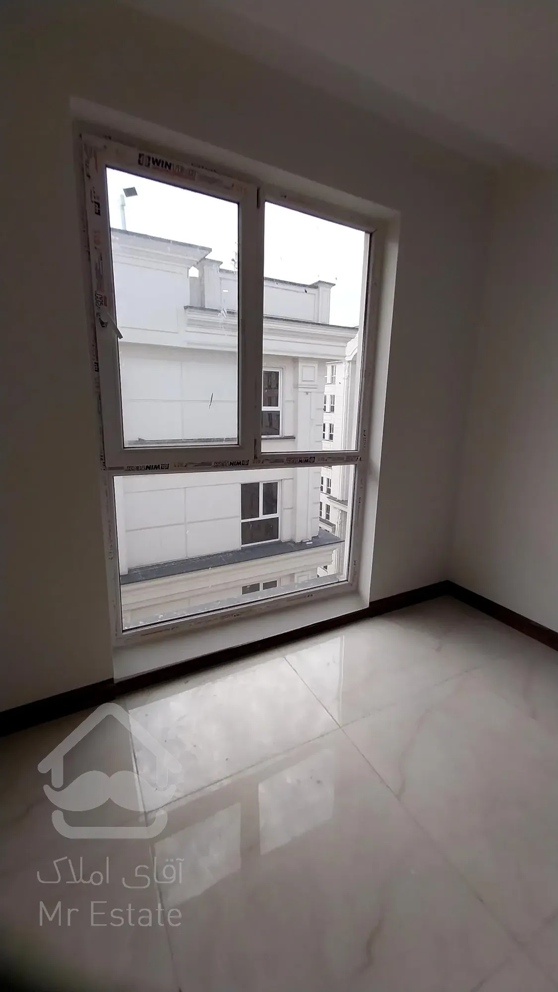 فروش اپارتمان 181 متری سه خواب هروی