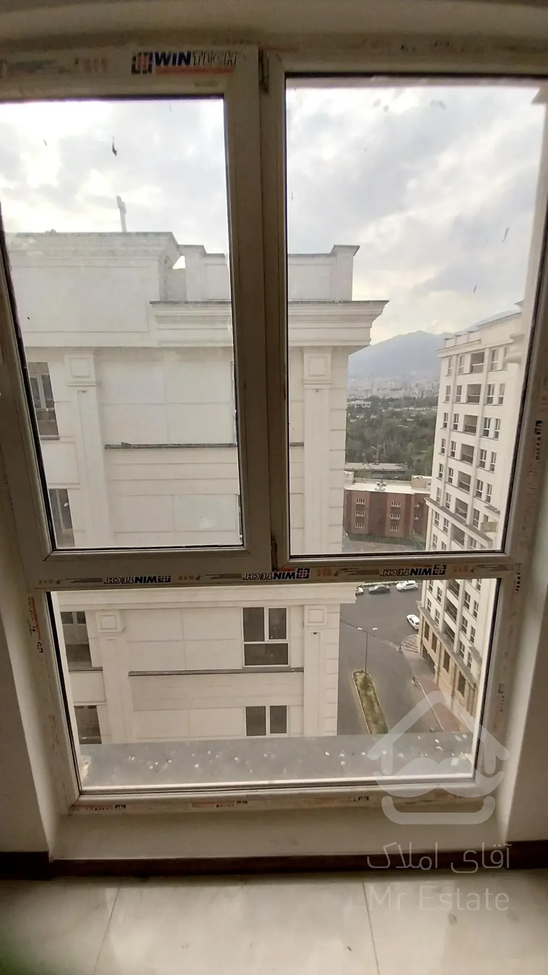 فروش اپارتمان 178 تری سه خواب رونیکاپالاس