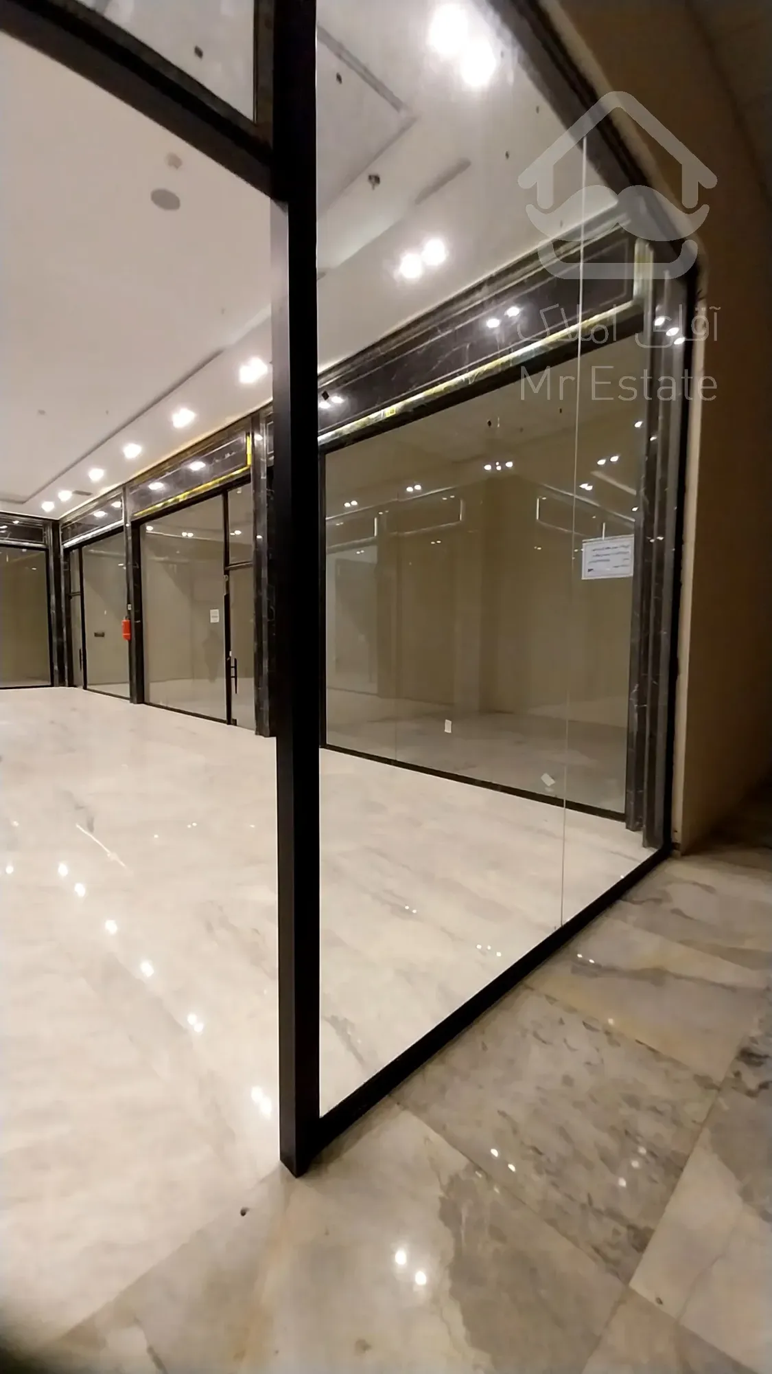 رهن و اجاره مغازه 67متری در رونیکامال هروی