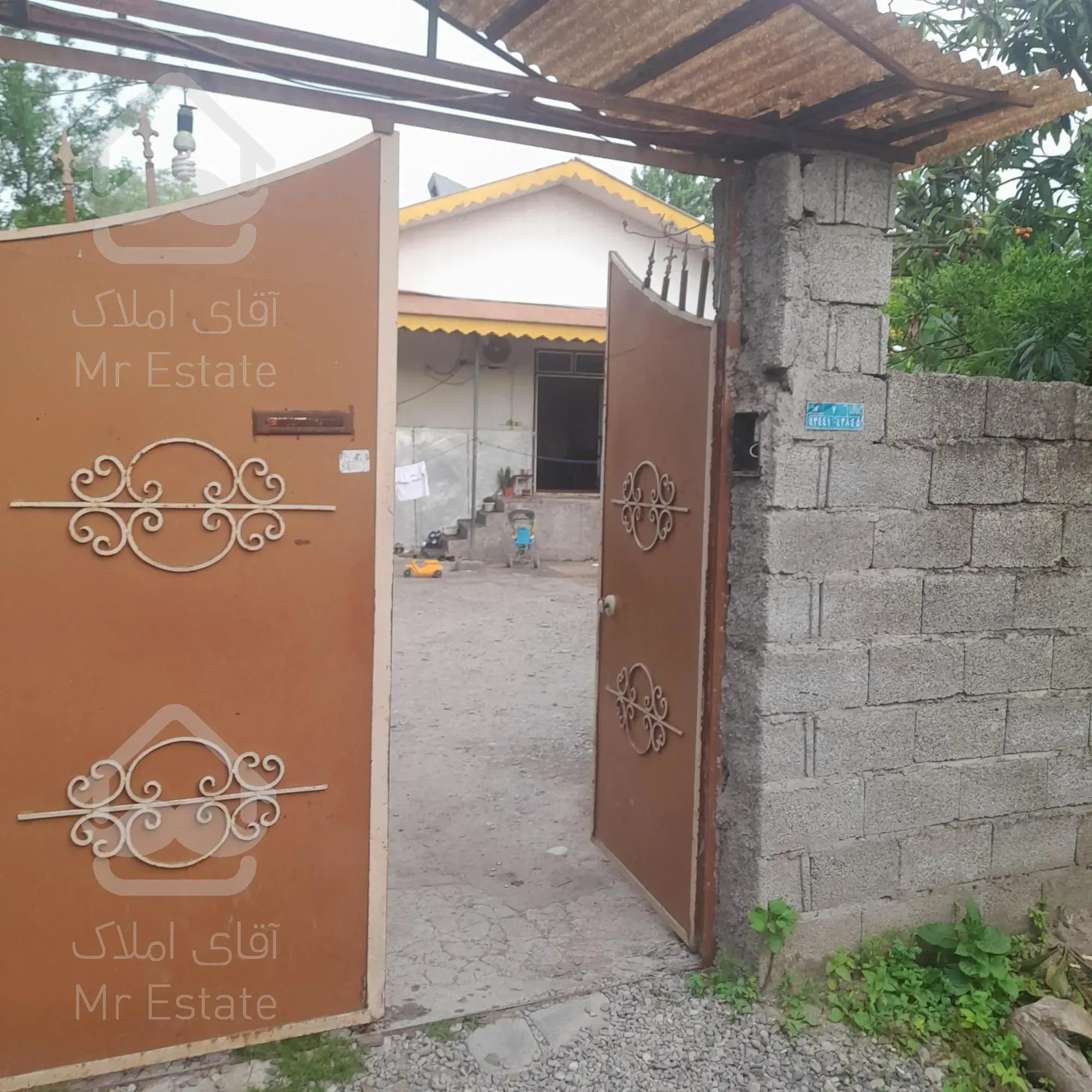 فروش ویلا ۴۰۰ متری بنا ۱۲۰ متر قیمت ۳۱۰۰۰۰۰۰۰۰