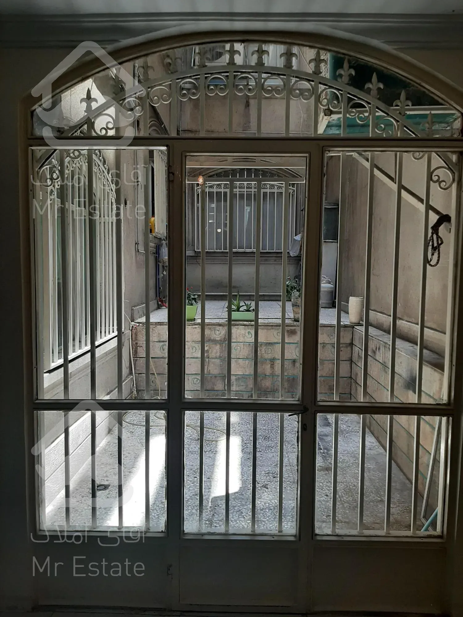 اجاره آپارتمان ۱۱۰متری دو خواب در فردوس غرب