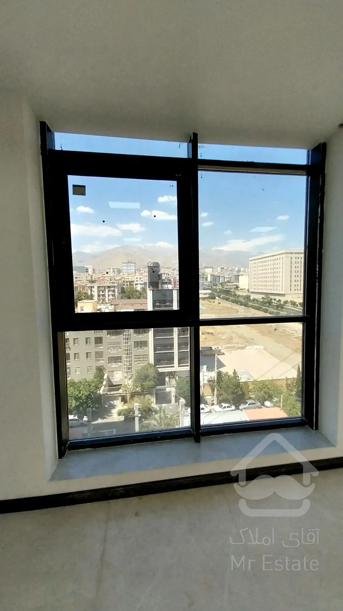 فروش دفتر اداری 190 متری فلت در غرب تهران