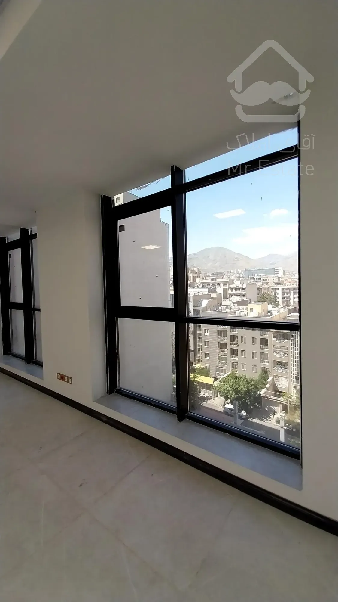 فروش واحد اداری لوکس  171 متری